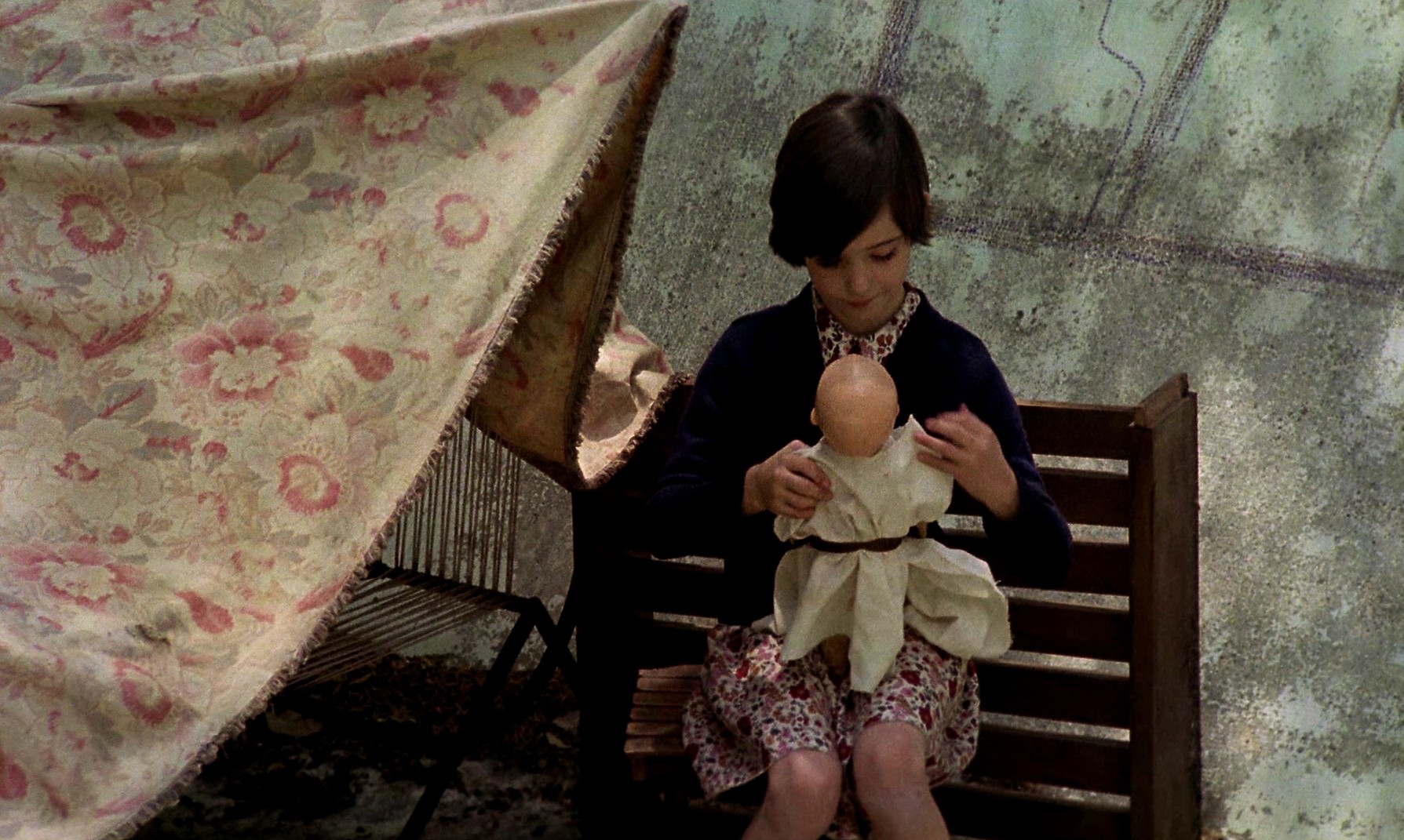 Cría Cuervos (1976) —  shot,  lighting