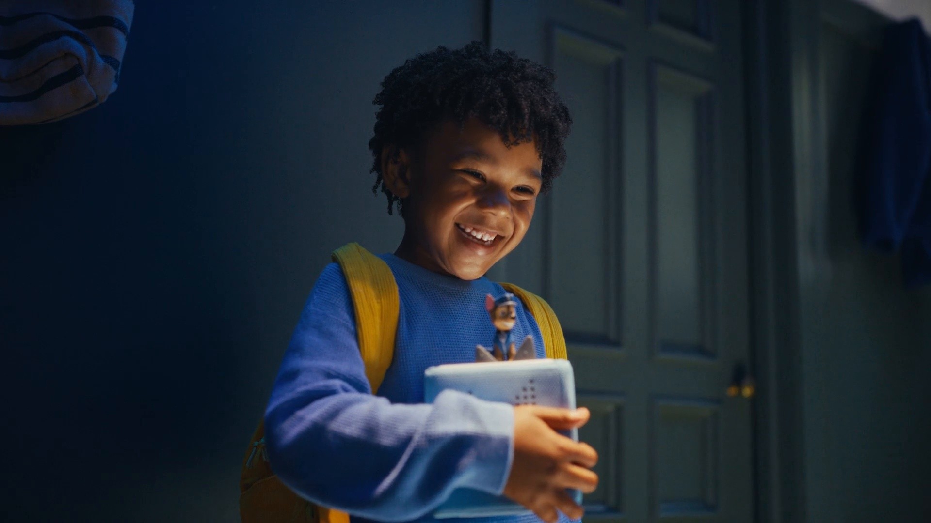 TONIES_HOLIDAY24_OLAF_WINNIE_60s_1080p_16x9_H264_DIGITAL (2024) —  shot,  lighting