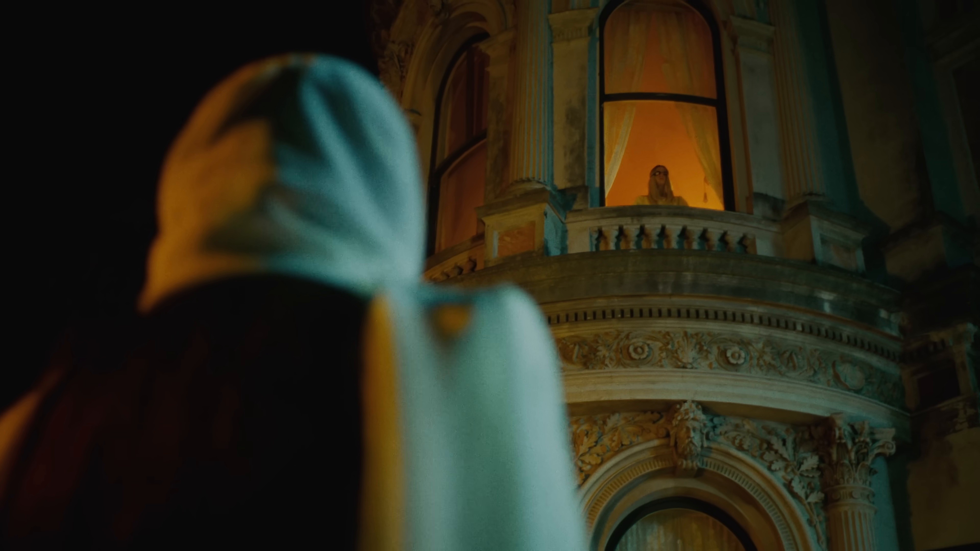 Sliding (2025) —  shot,  lighting