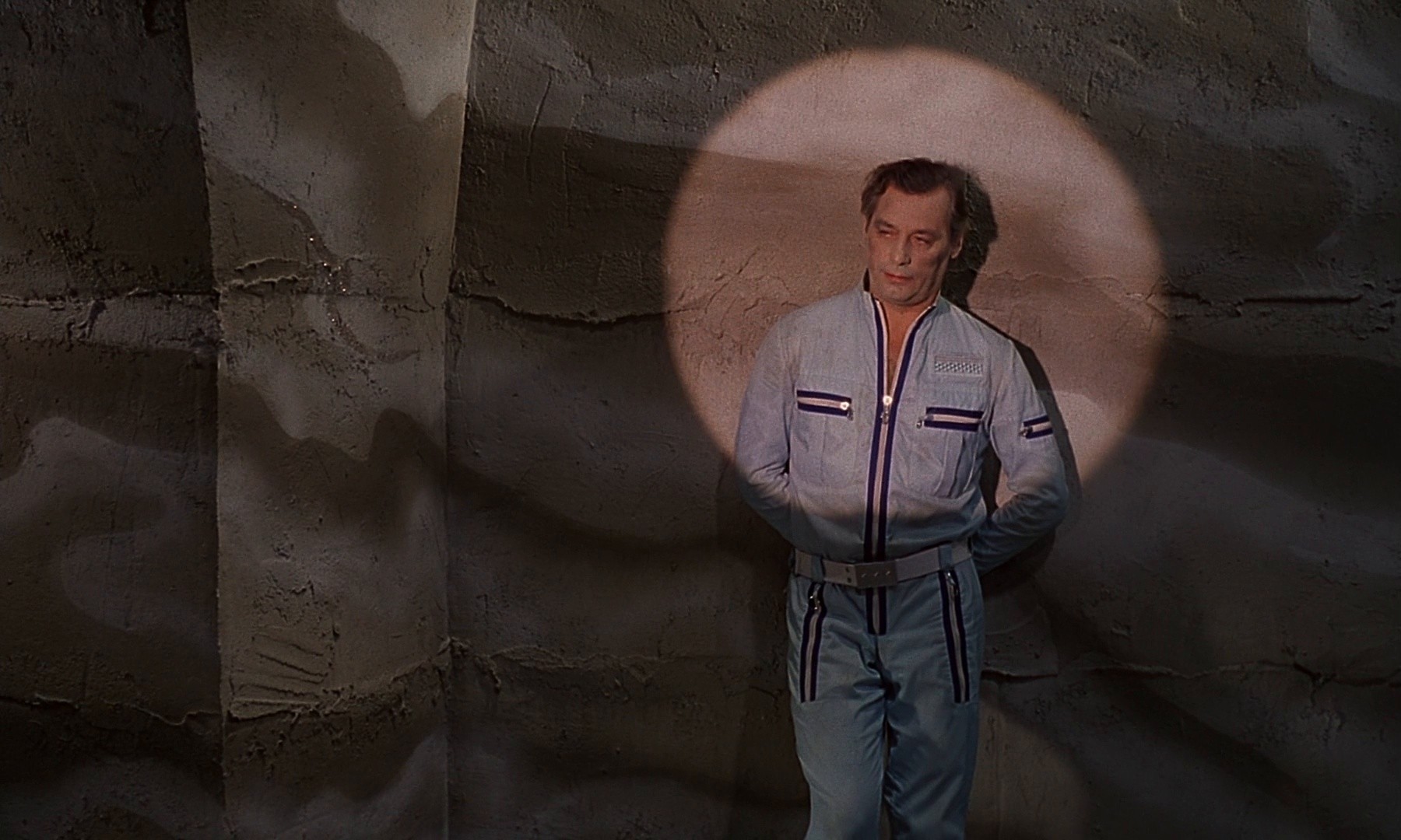 In the Dust of the Stars (1976) —  shot,  lighting