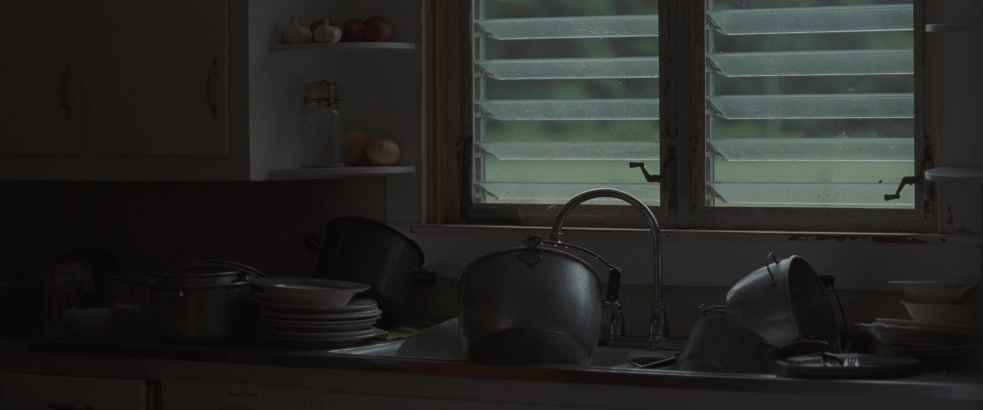 Martha Marcy May Marlene (2011) —  shot,  lighting