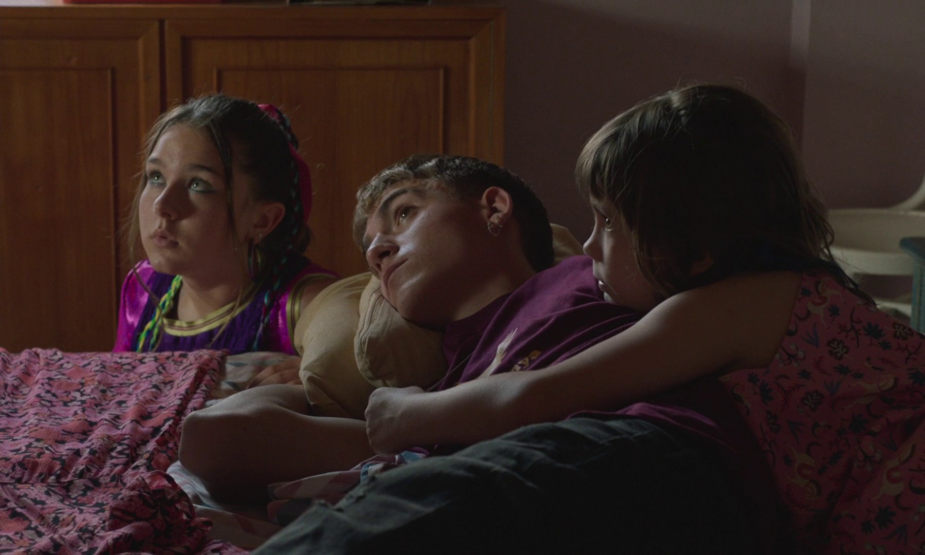 Alcarras (2022) —  shot,  lighting