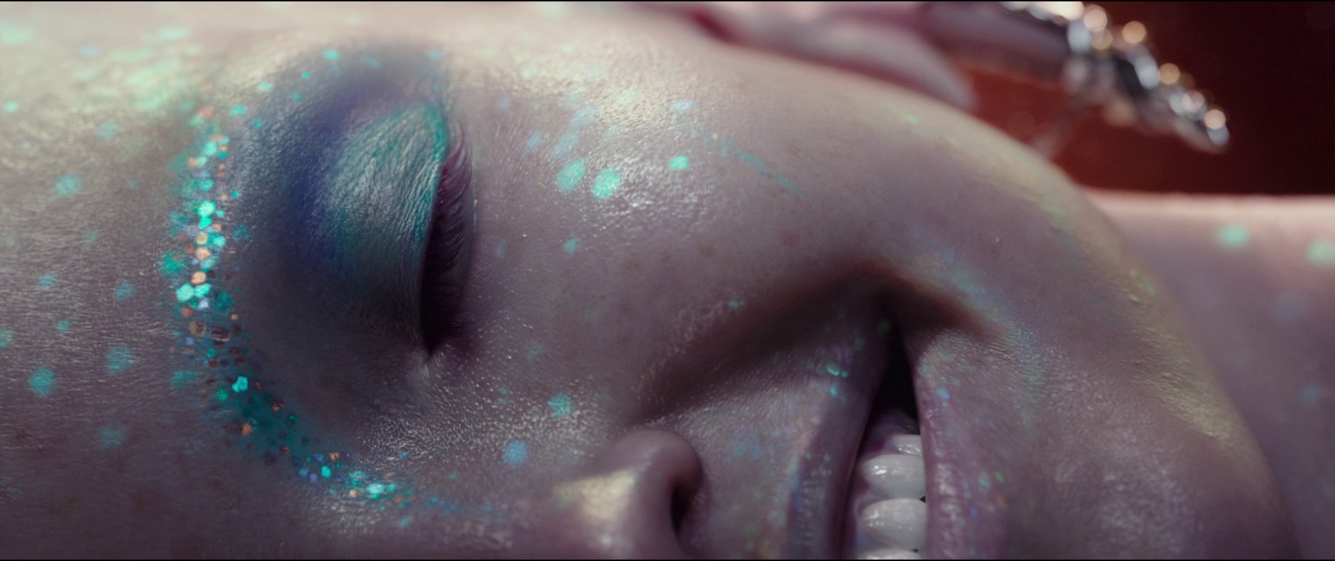 Valerian and the City of a Thousand Planets (2017) —  shot,  lighting