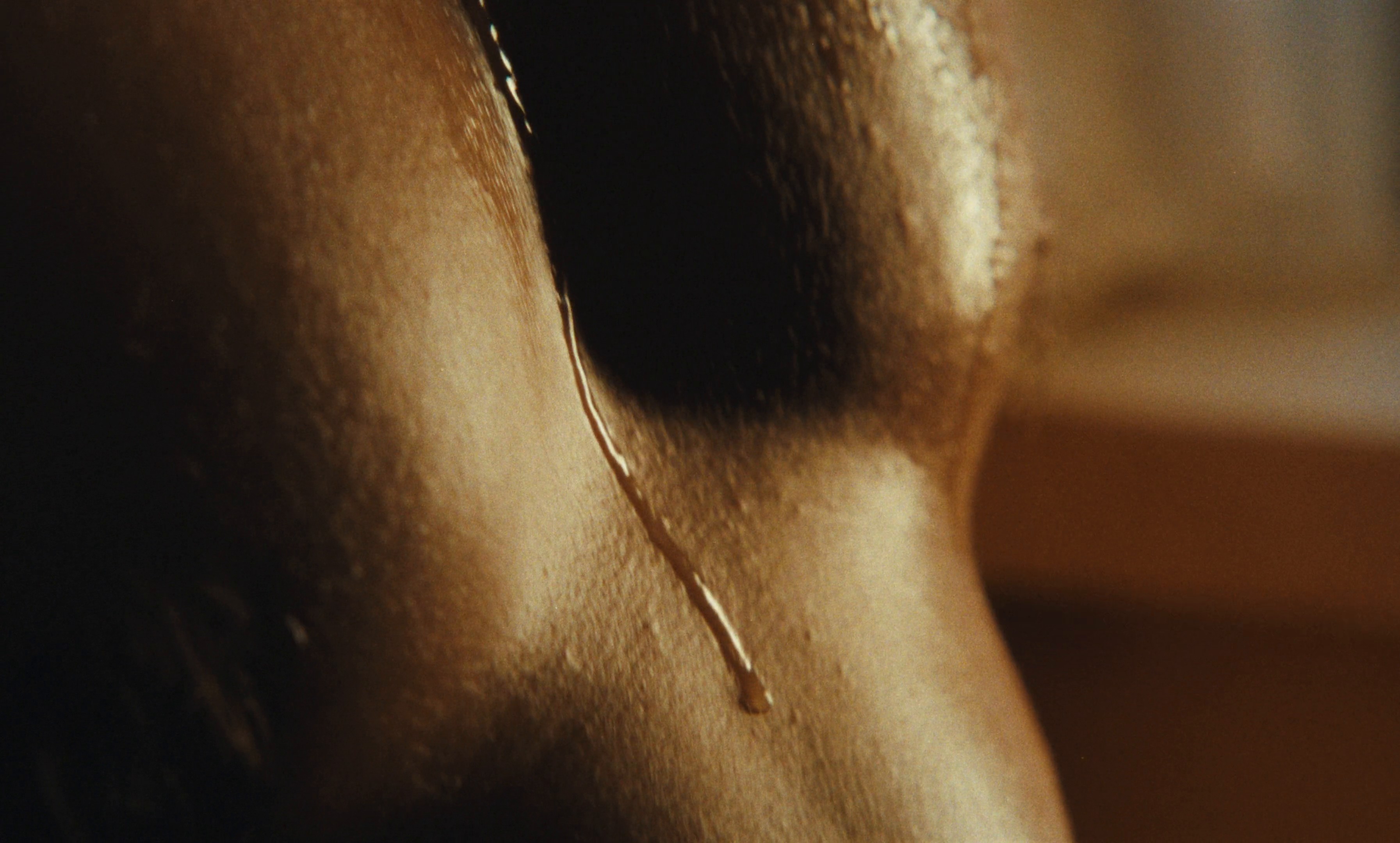 QUEEN (2024) —  shot,  lighting