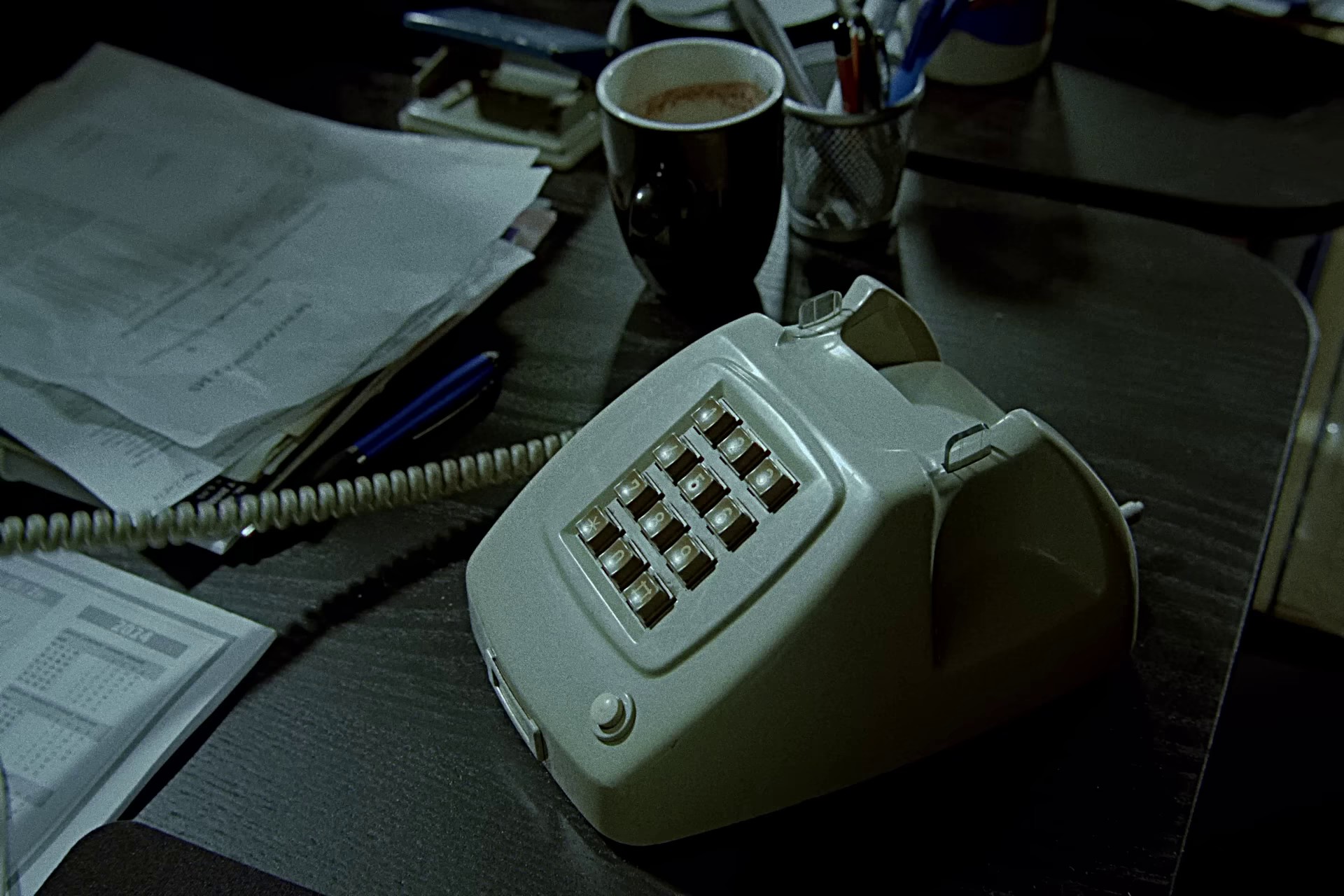 Breathe in breathe out (2023) —  shot,  lighting