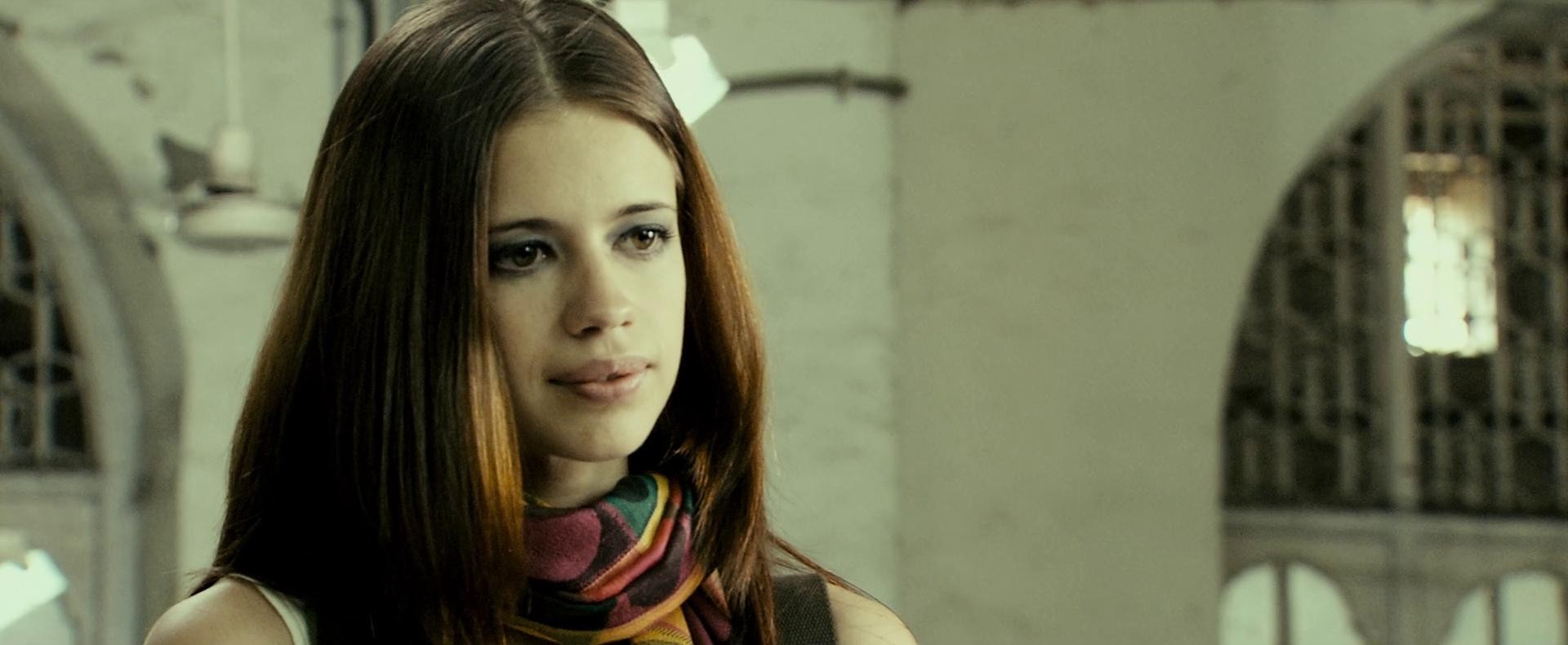 That Girl in Yellow Boots (2011) —  shot,  lighting