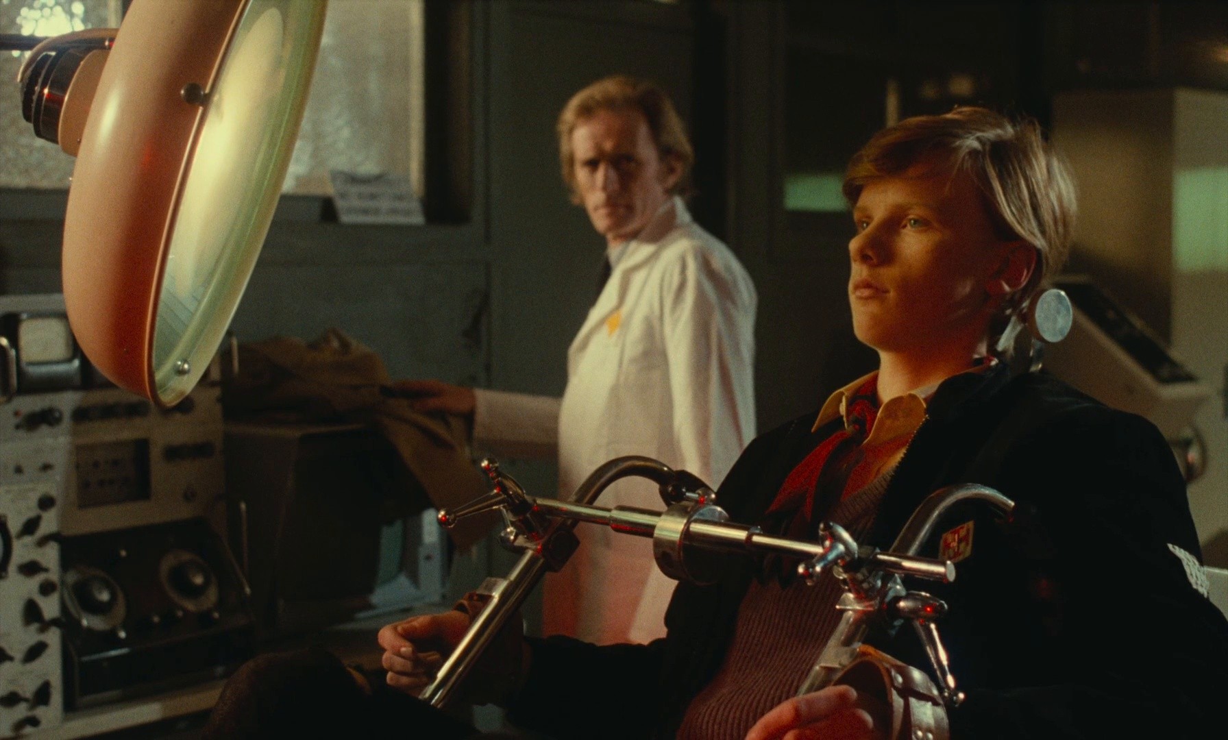 Litan (1982) —  shot,  lighting