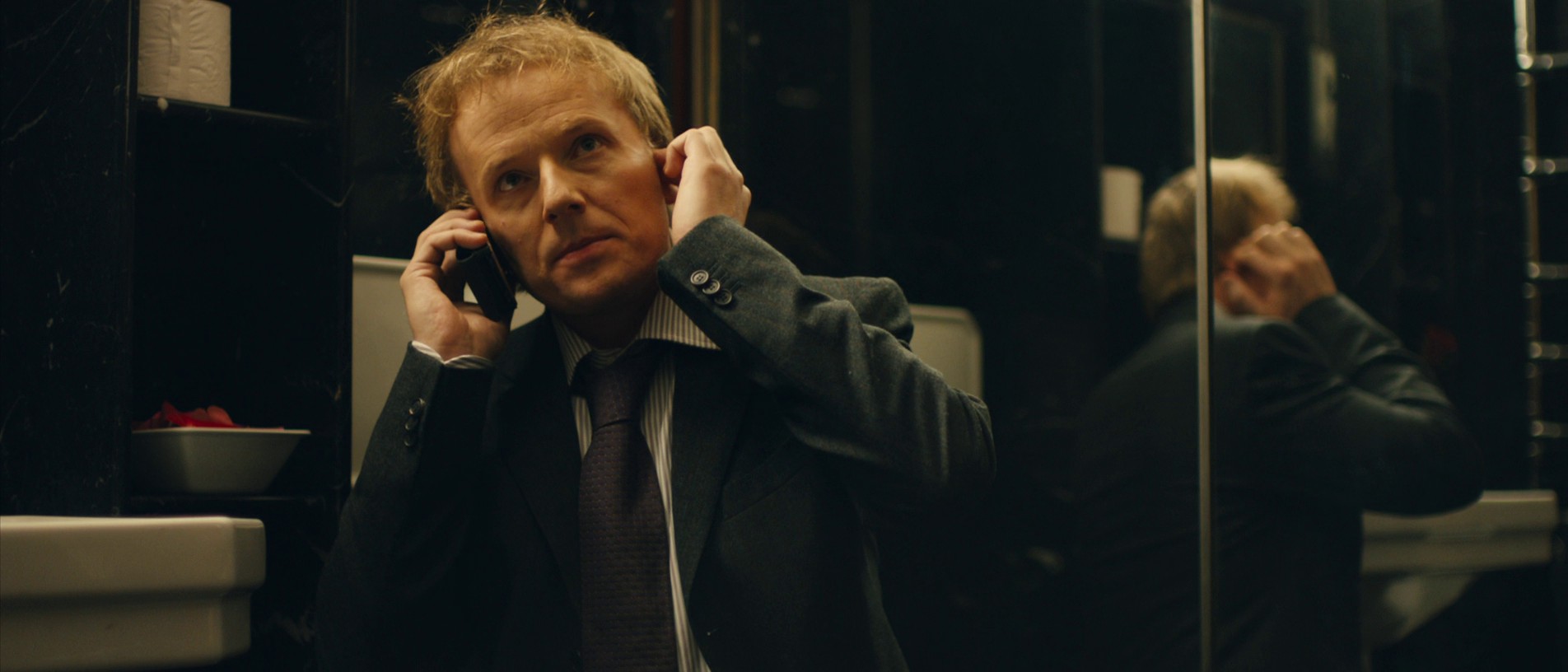 L'exercice de l'État (2011) —  shot,  lighting