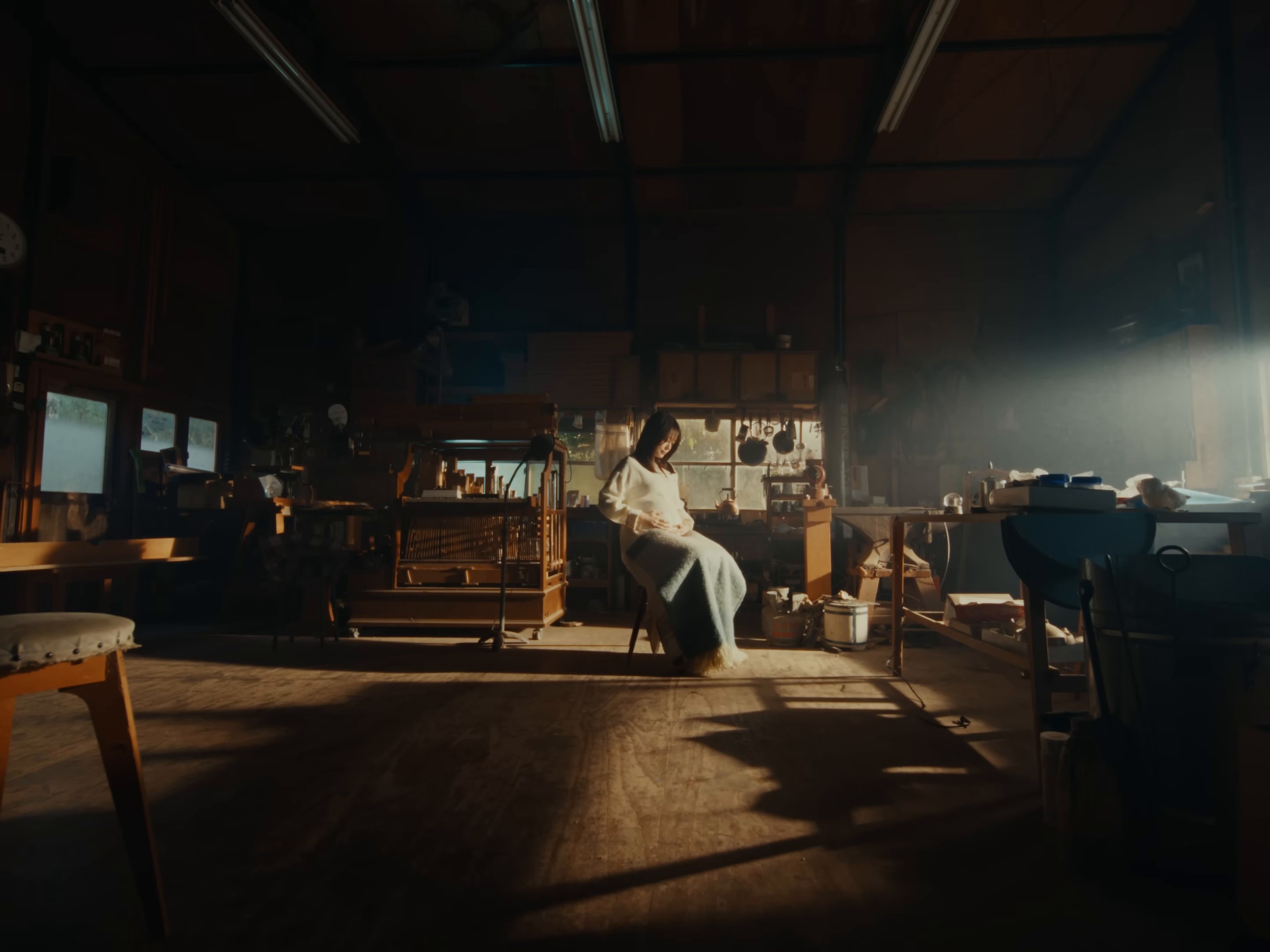 Sensation Season (2026) —  shot,  lighting