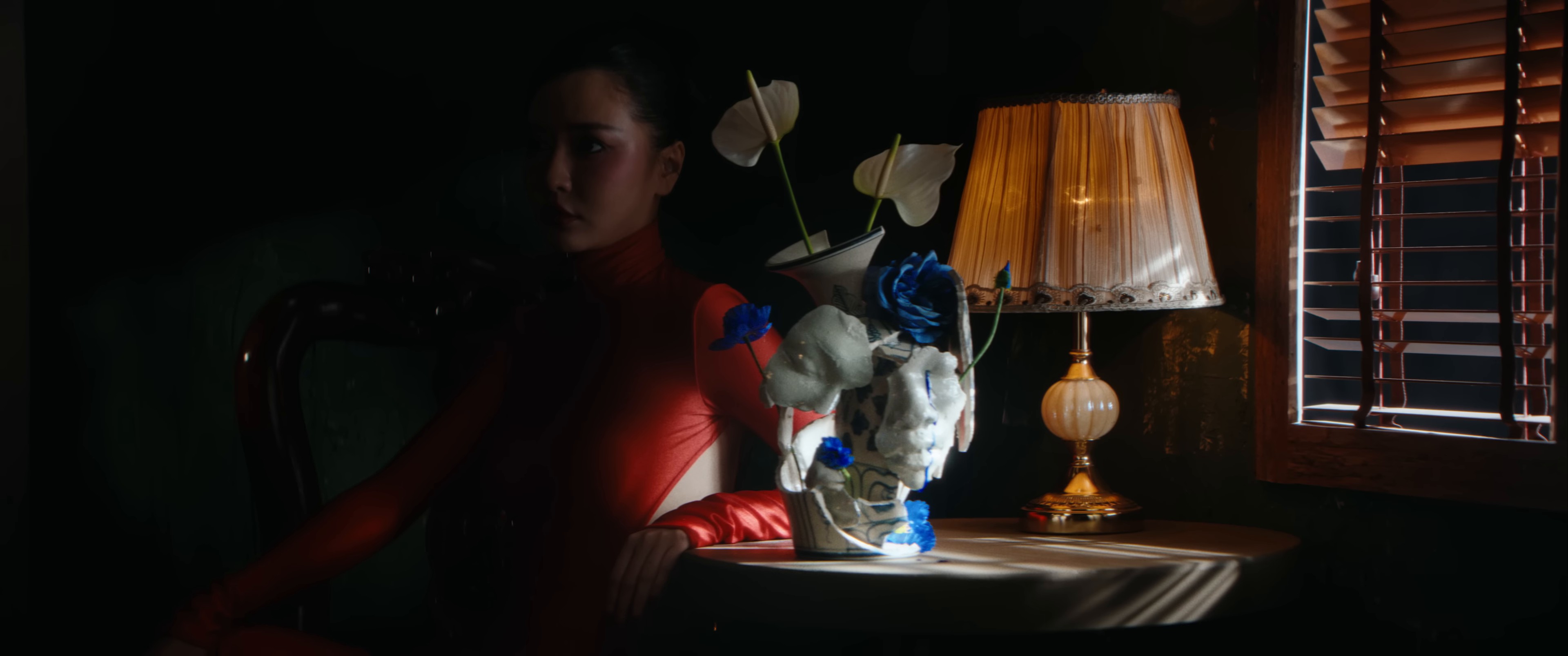 Nâng Chén Tiêu Sầu (2024) —  shot,  lighting