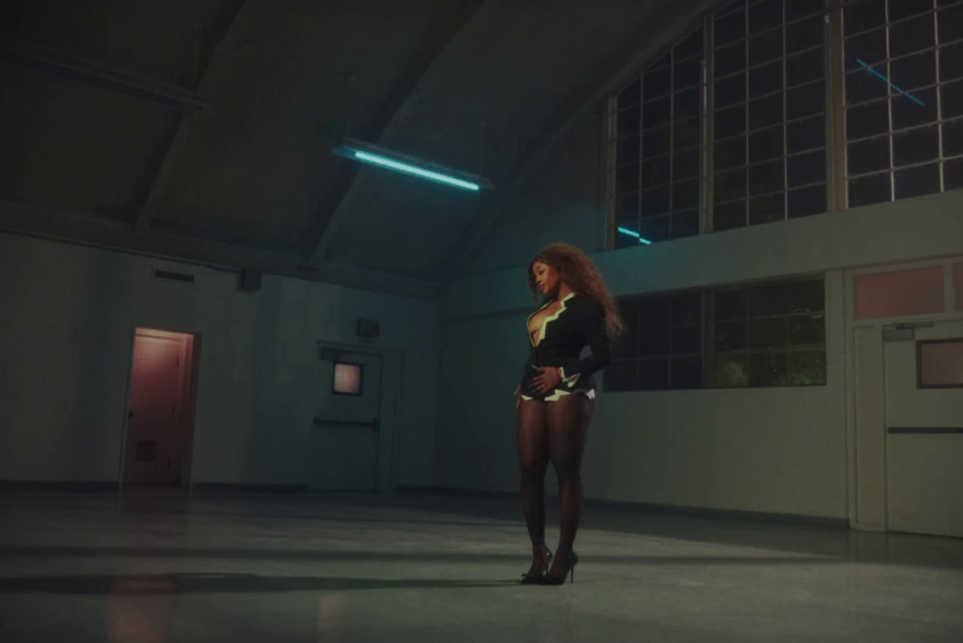 Snooze (2023) —  shot,  lighting