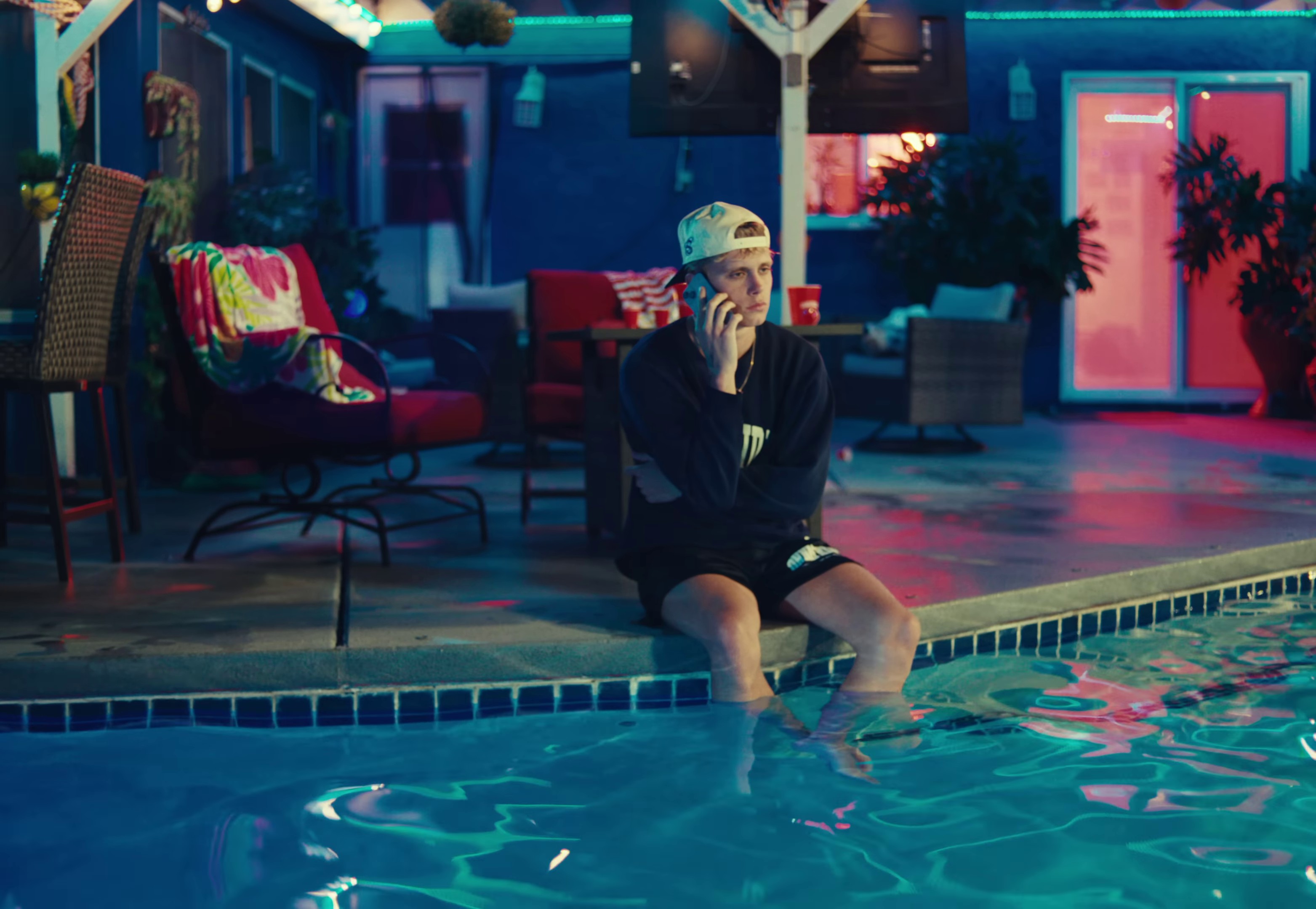 I'm Not Crazy (2023) —  shot,  lighting