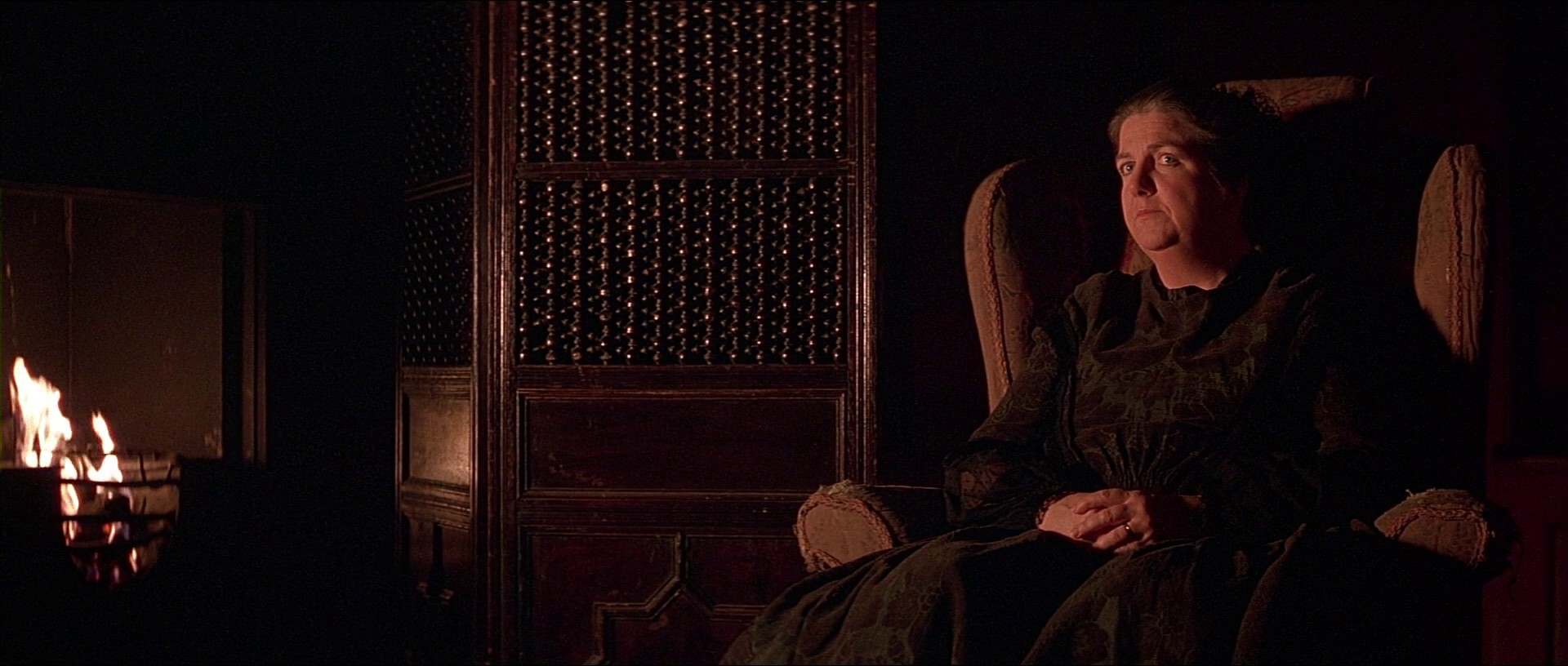 Firelight (1997) —  shot,  lighting