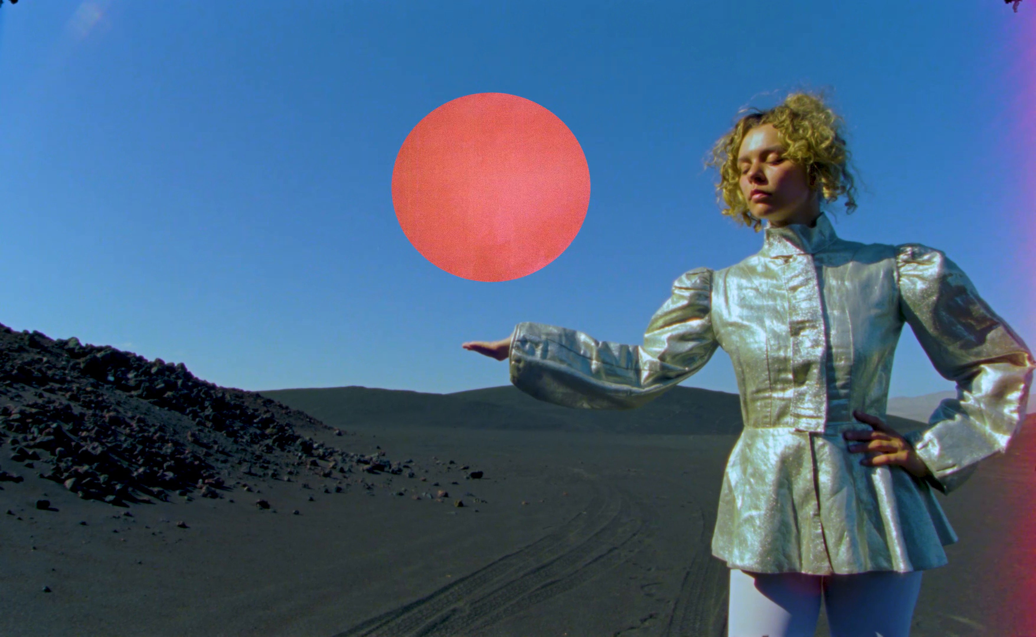 ❍ Triangular Girl (2024) —  shot,  lighting