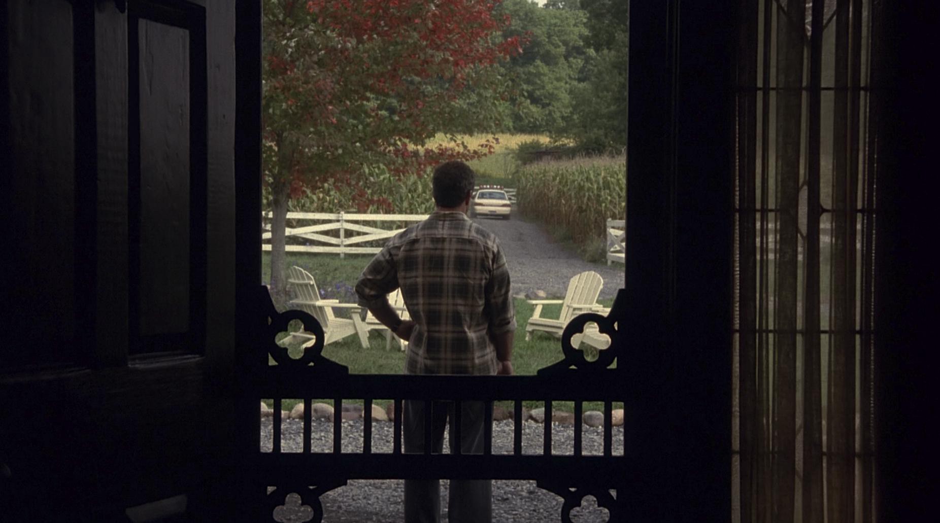 Signs (2002) —  shot,  lighting