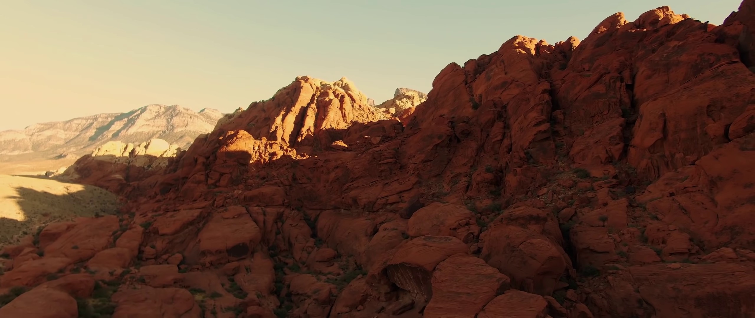 Zion (2021) —  shot,  lighting