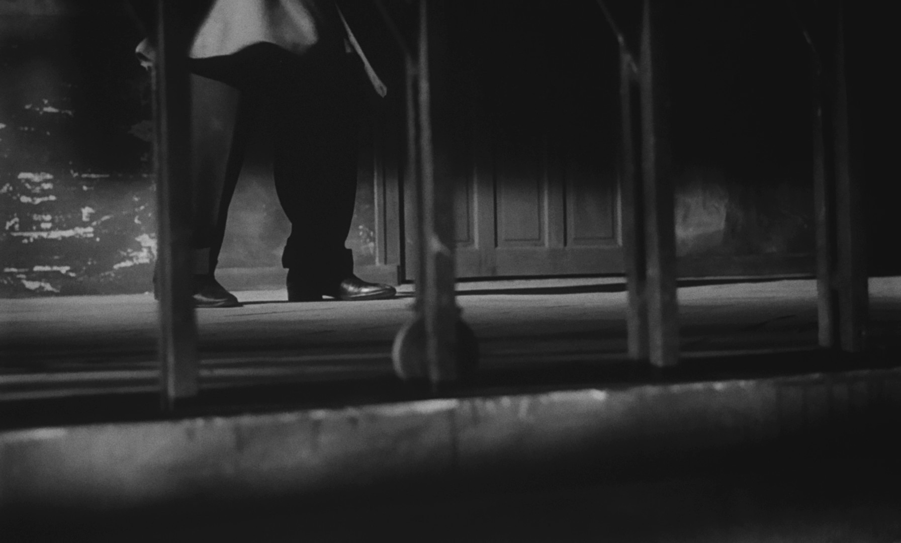 Le monte-charge (1962) —  shot,  lighting