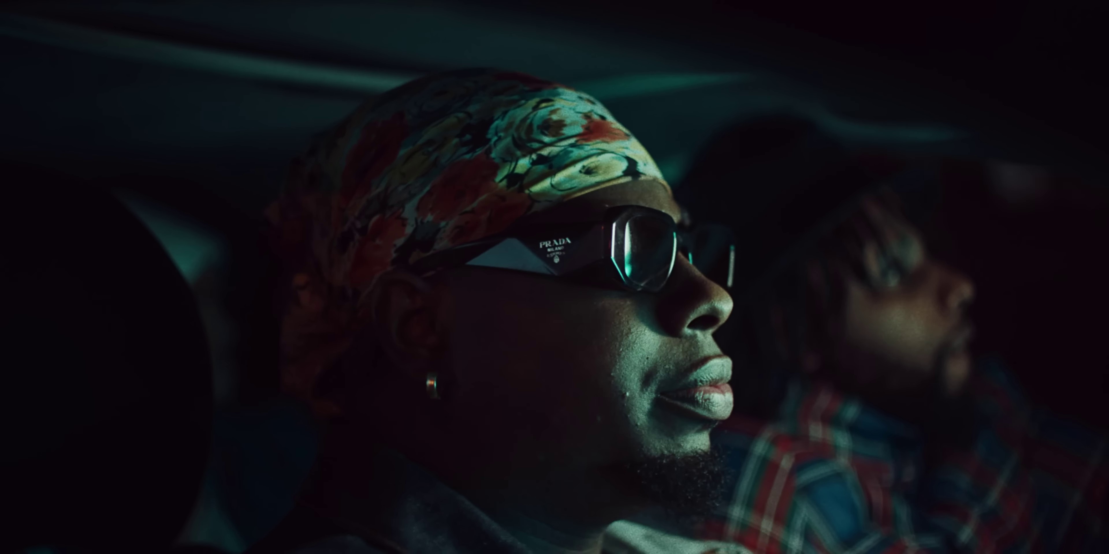 HONEYSUCKLE NECKBONE (2023) —  shot,  lighting