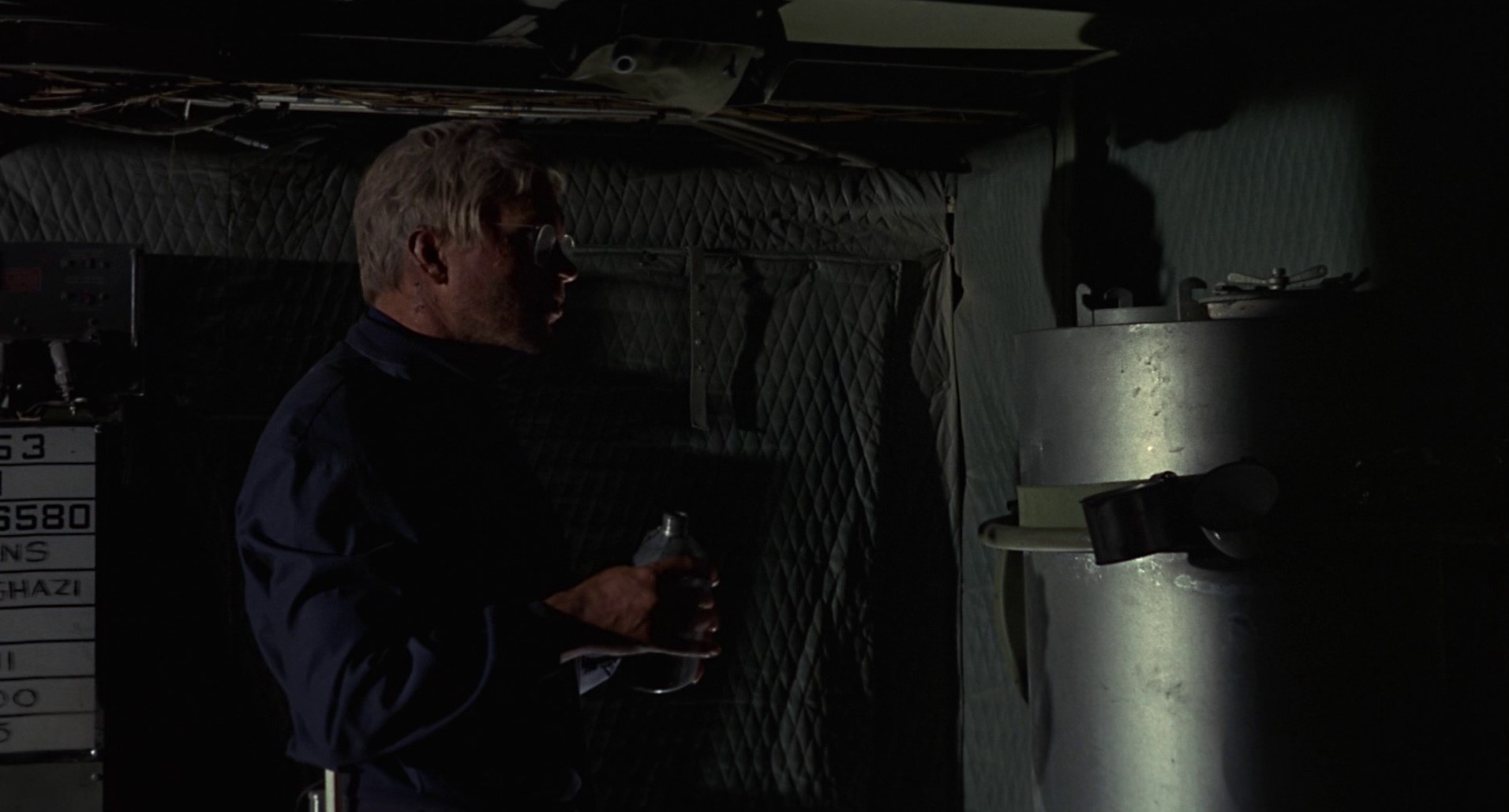 The Flight of the Phoenix (1965) —  shot,  lighting