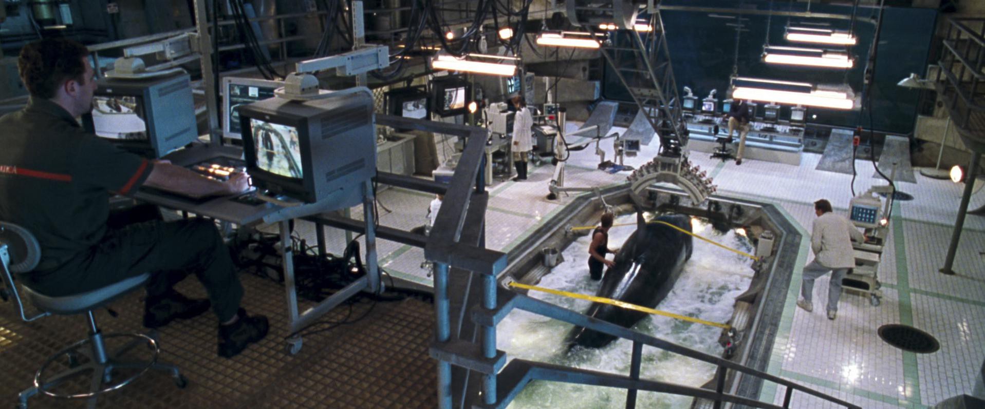 Deep Blue Sea (1999) —  shot,  lighting