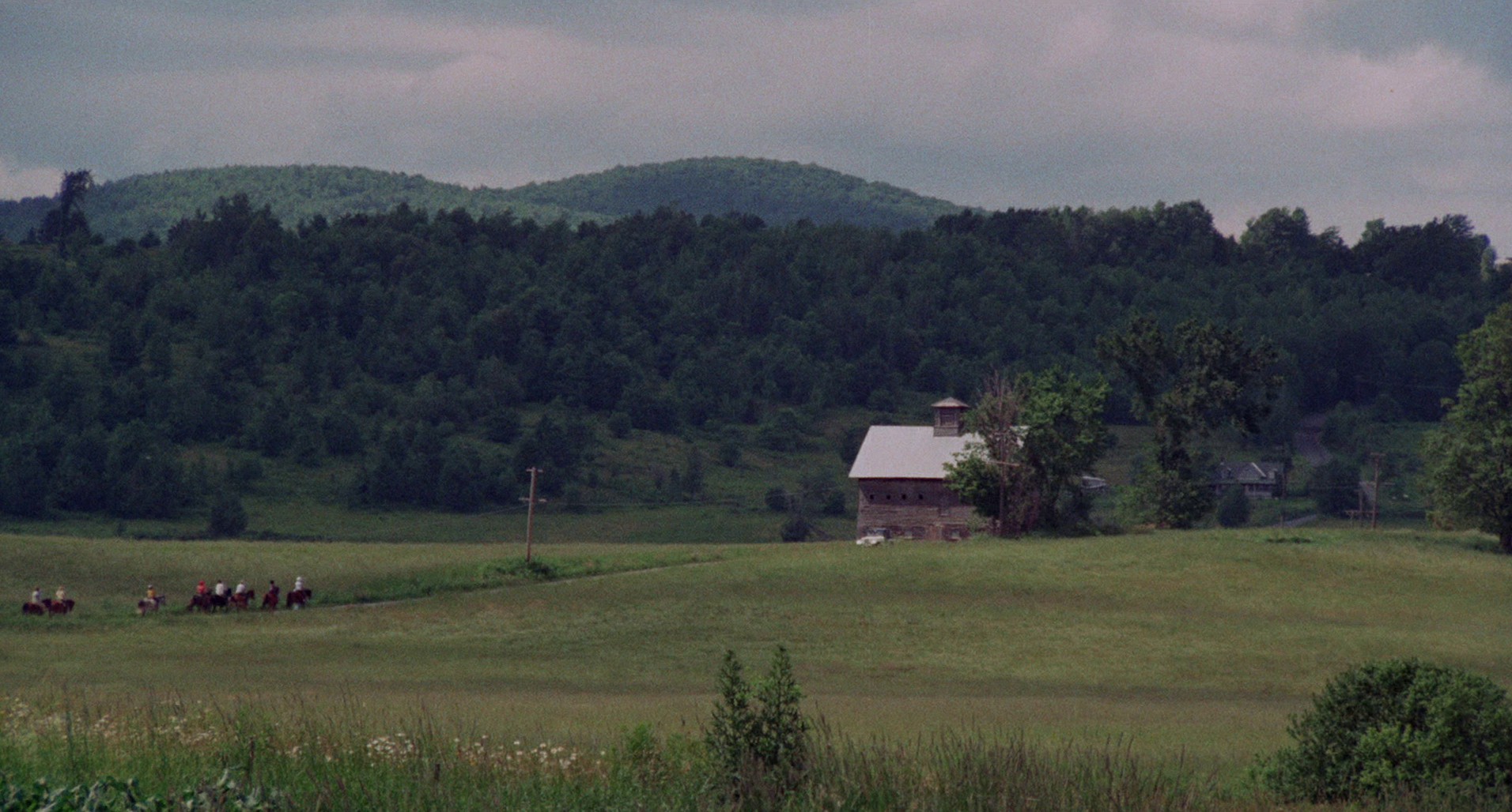 Dark August (1976) —  shot,  lighting