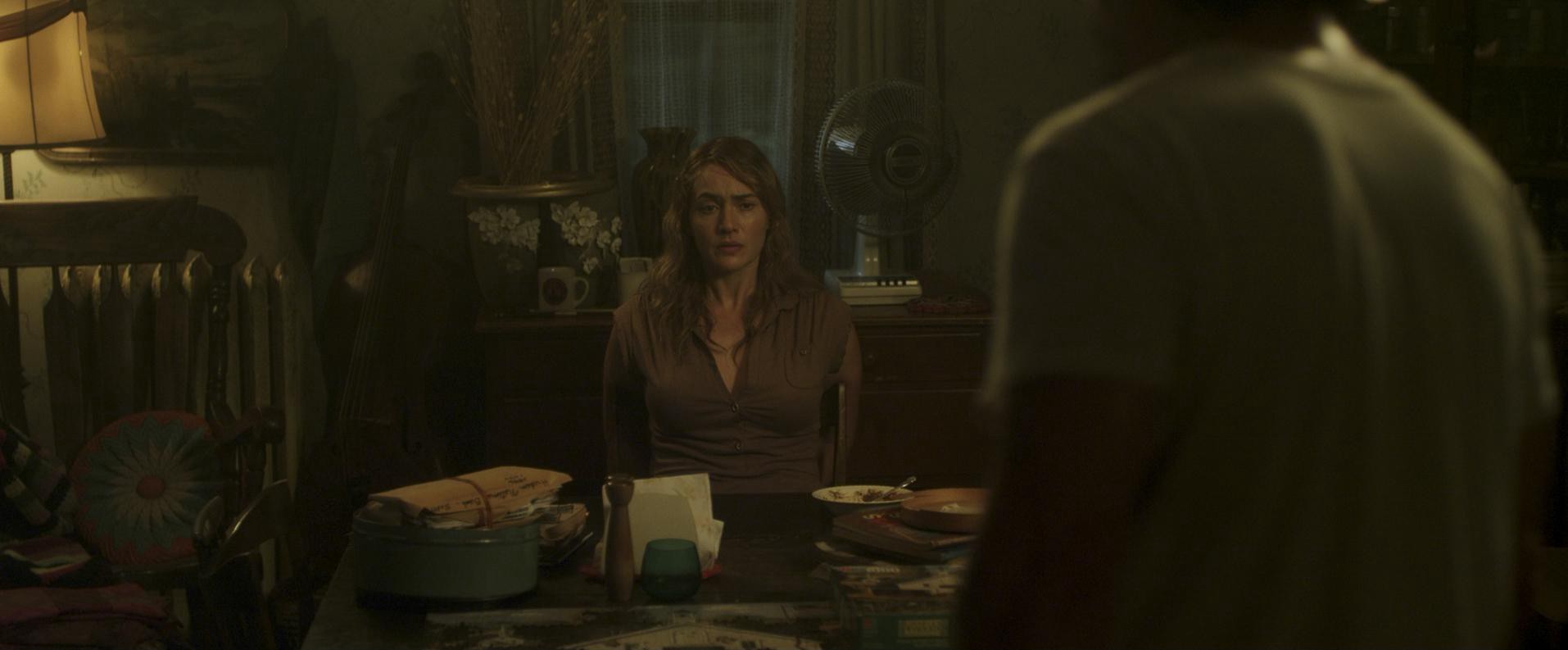 Labor Day (2013) —  shot,  lighting