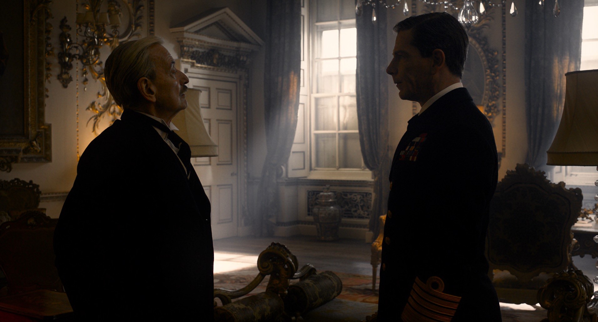 Darkest Hour (2017) —  shot,  lighting