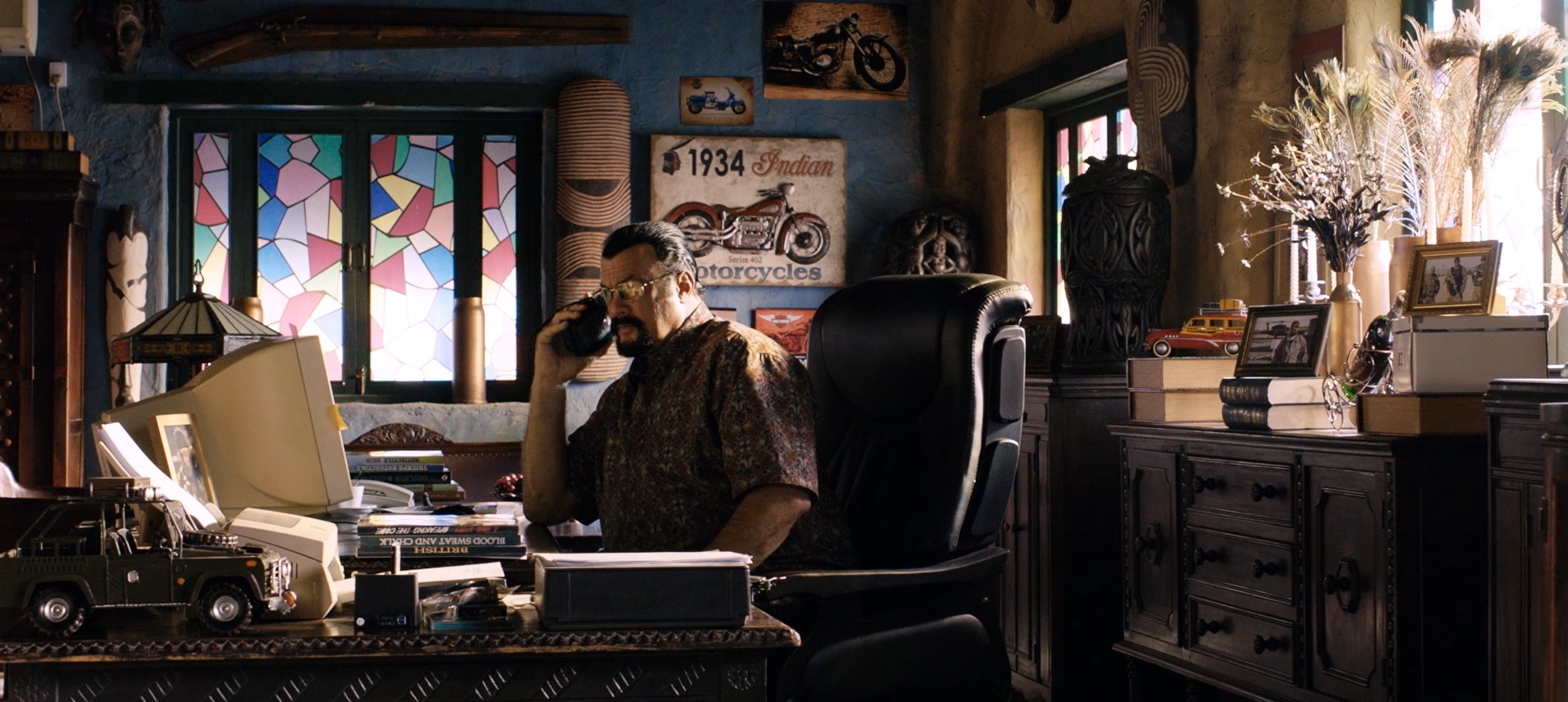 China Salesman (2017) —  shot,  lighting