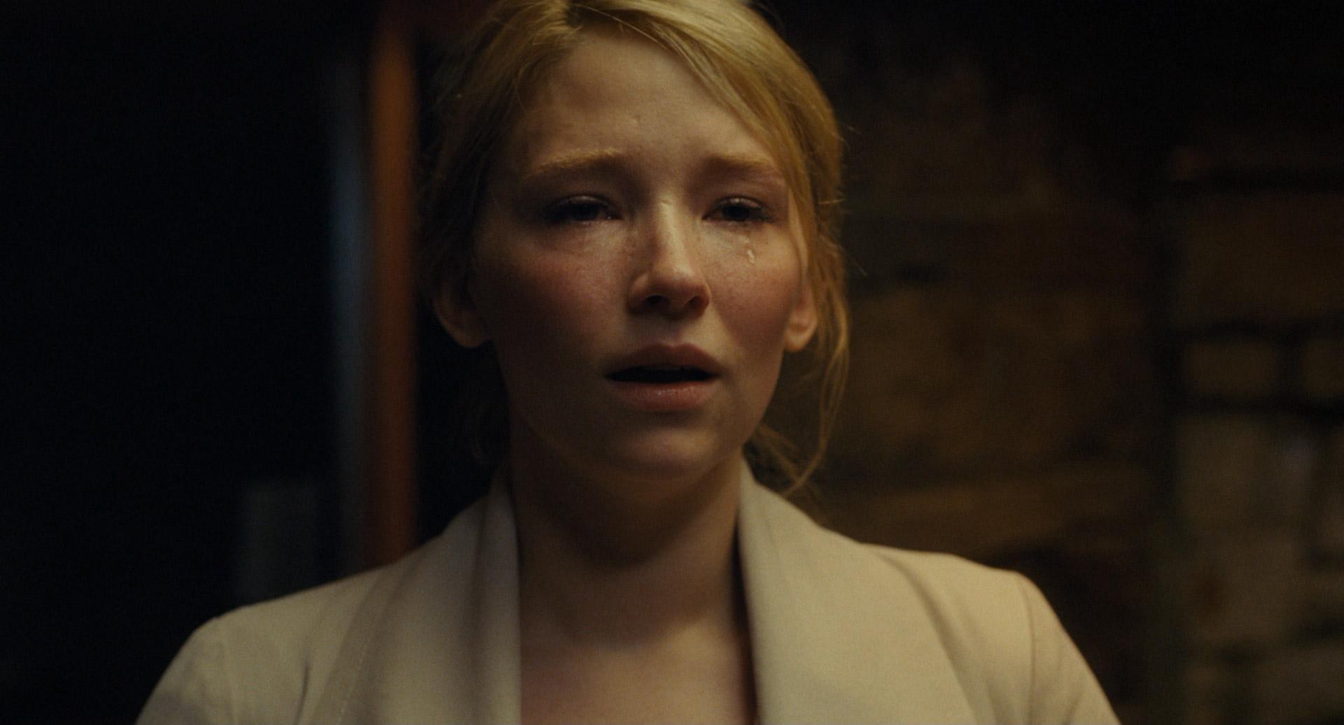 The Girl on the Train (2016) —  shot,  lighting