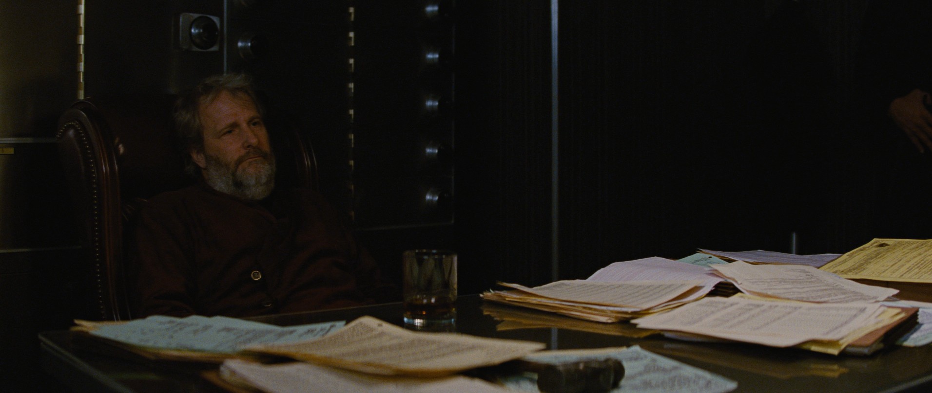 Looper (2012) —  shot,  lighting