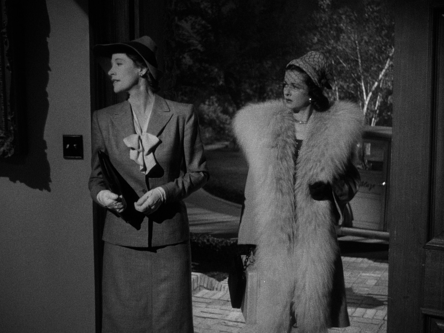 Secret Beyond the Door... (1947) —  shot,  lighting