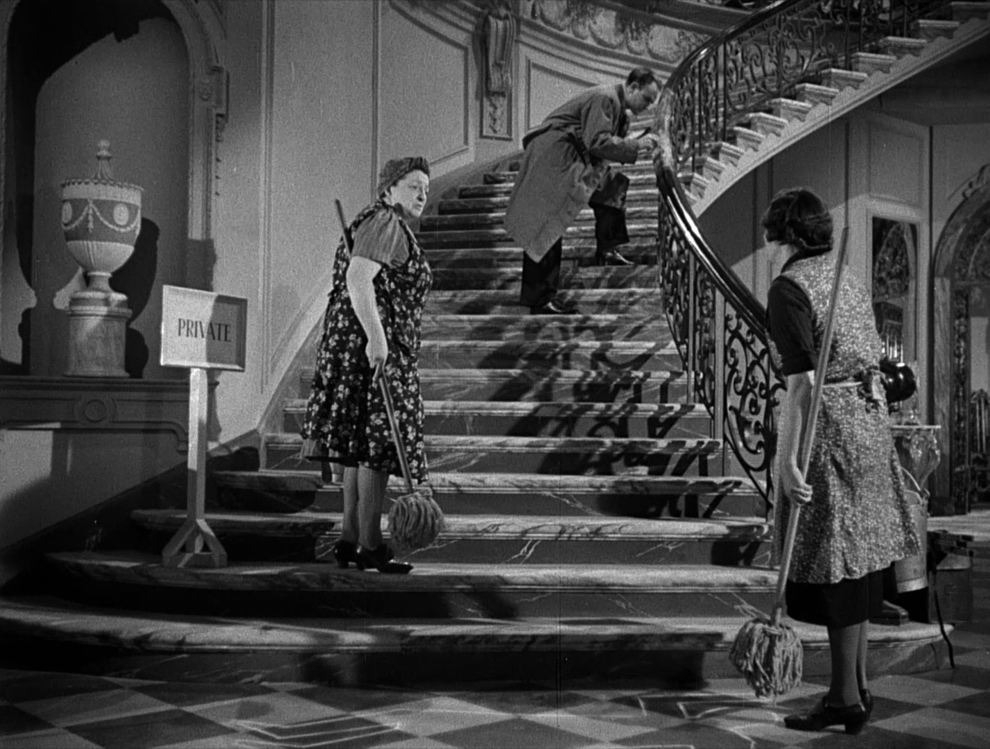 The Fallen Idol (1948) —  shot,  lighting