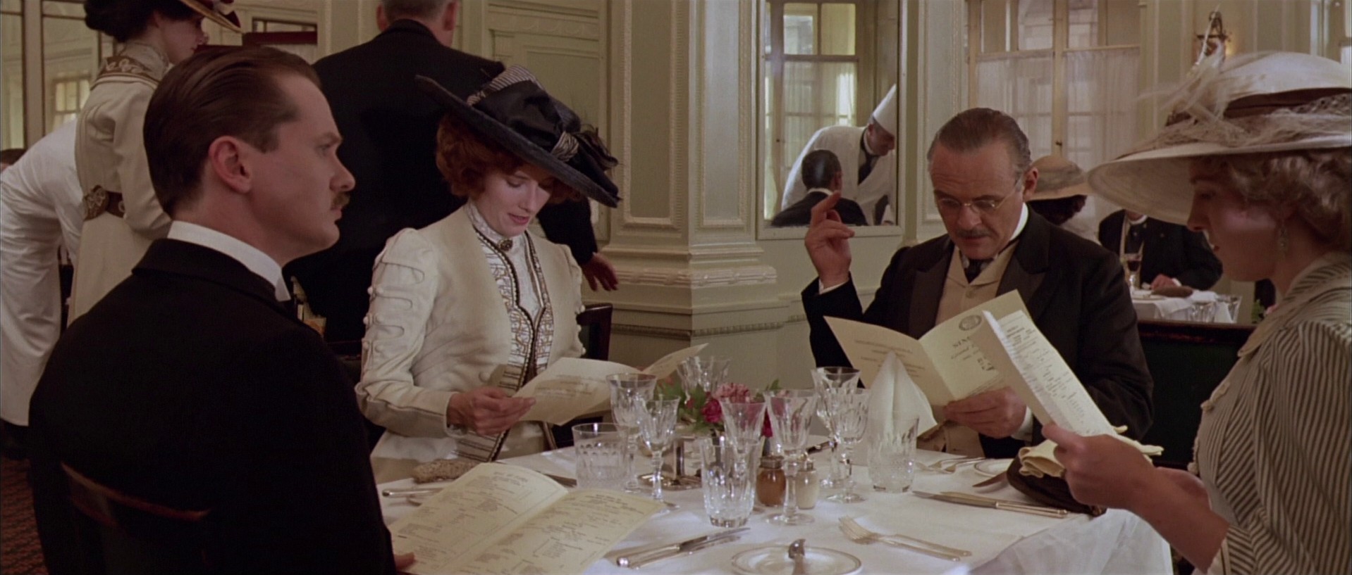 Howards End (1992) —  shot,  lighting