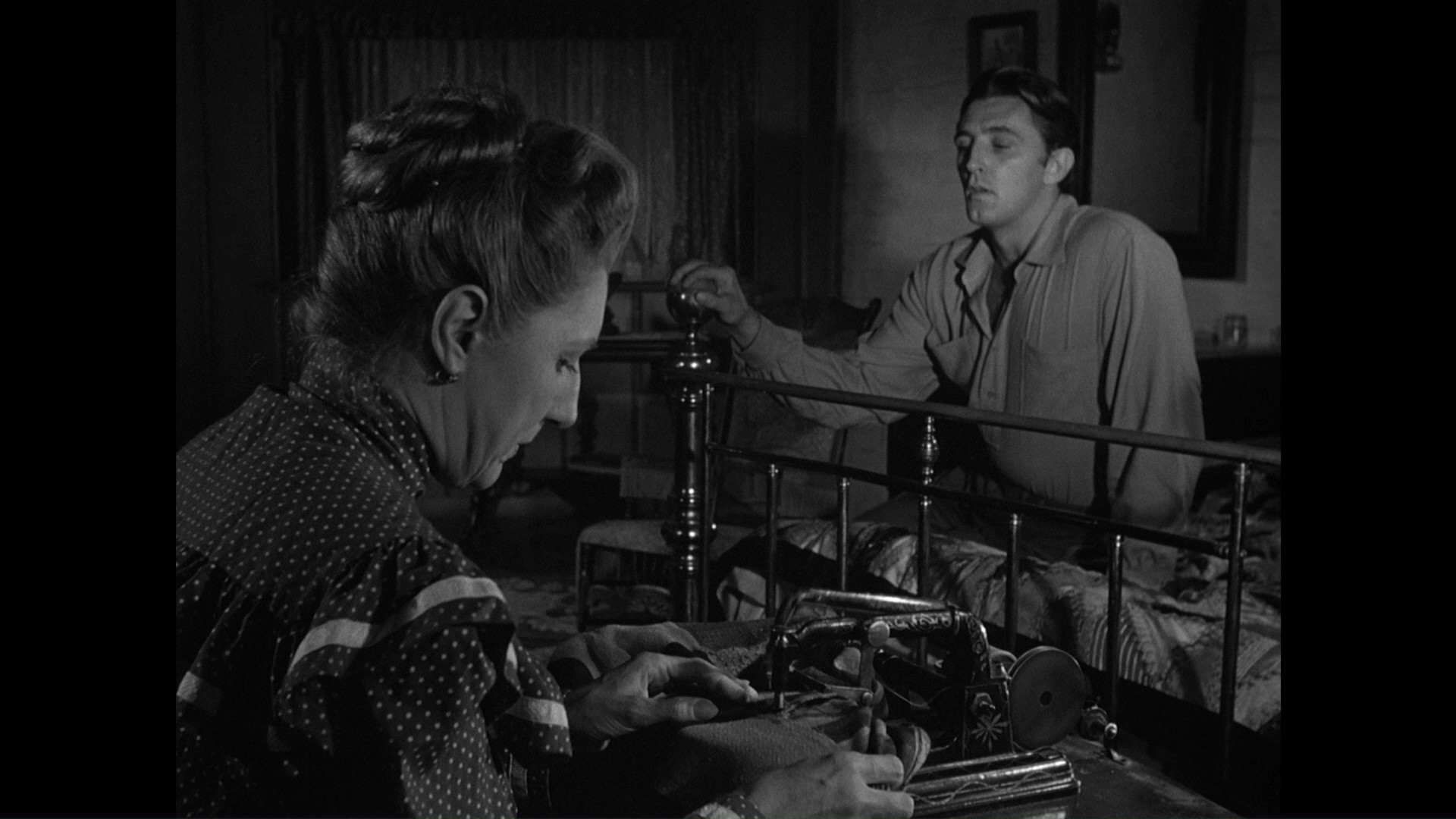 Pursued (1947) —  shot,  lighting
