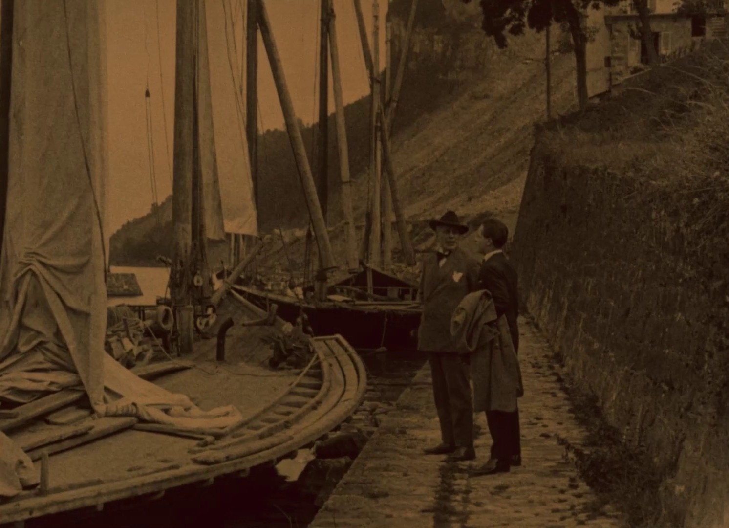 The Vocation of André Carel (1925) —  shot,  lighting