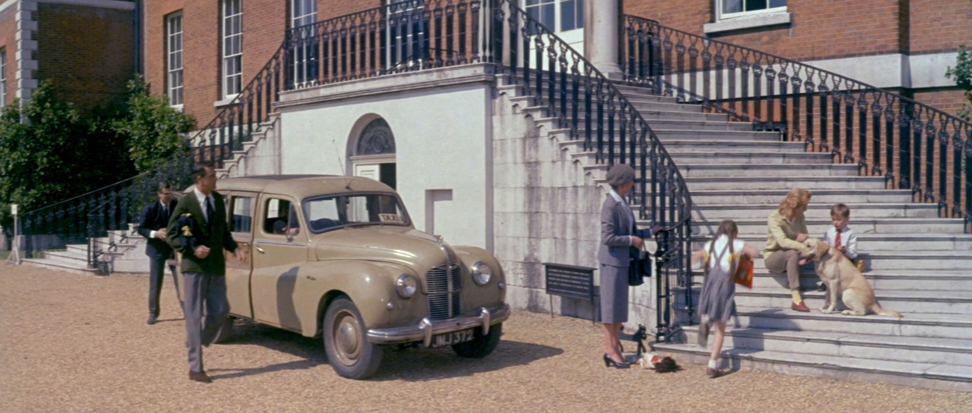 The Grass Is Greener (1960) —  shot,  lighting