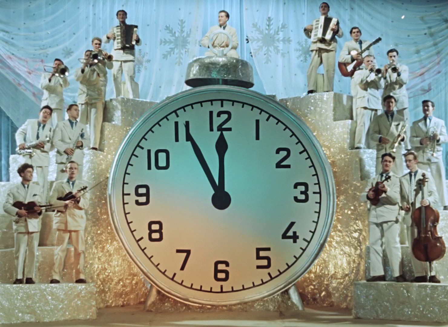 Carnival in Moscow (1956) —  shot,  lighting