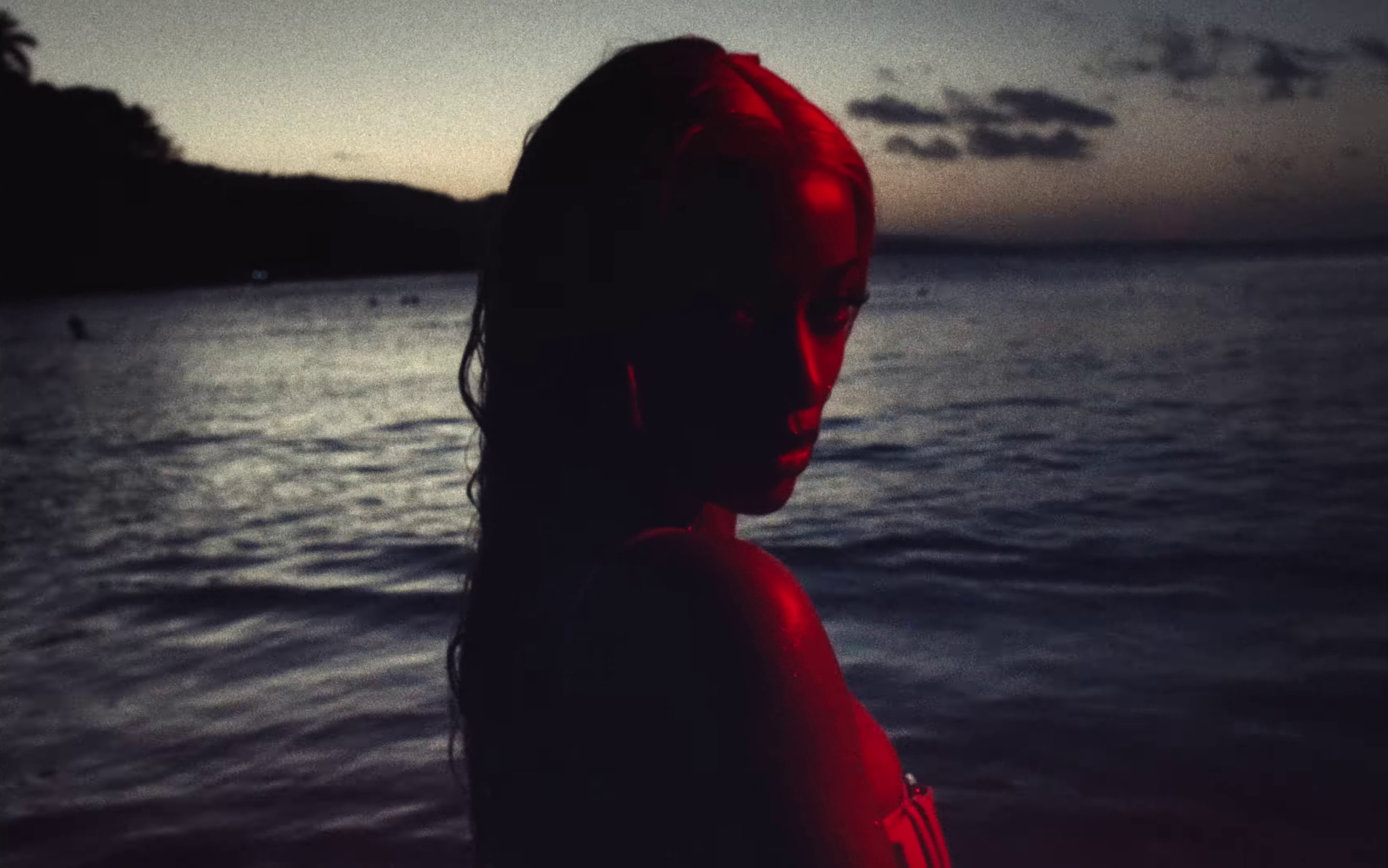 Jolie Go (2023) —  shot,  lighting