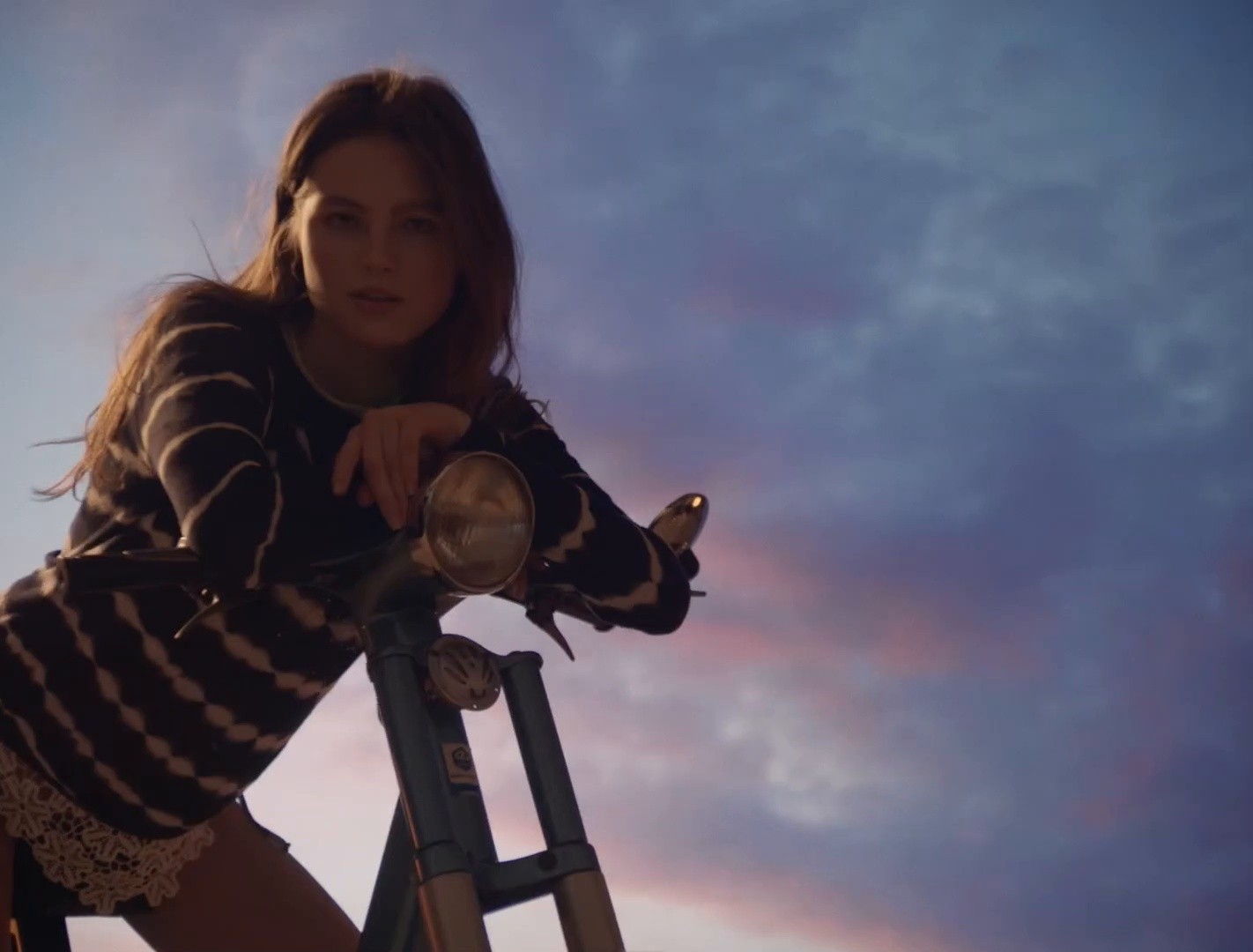 Desigual - Ibiza 1984 (2017) —  shot,  lighting