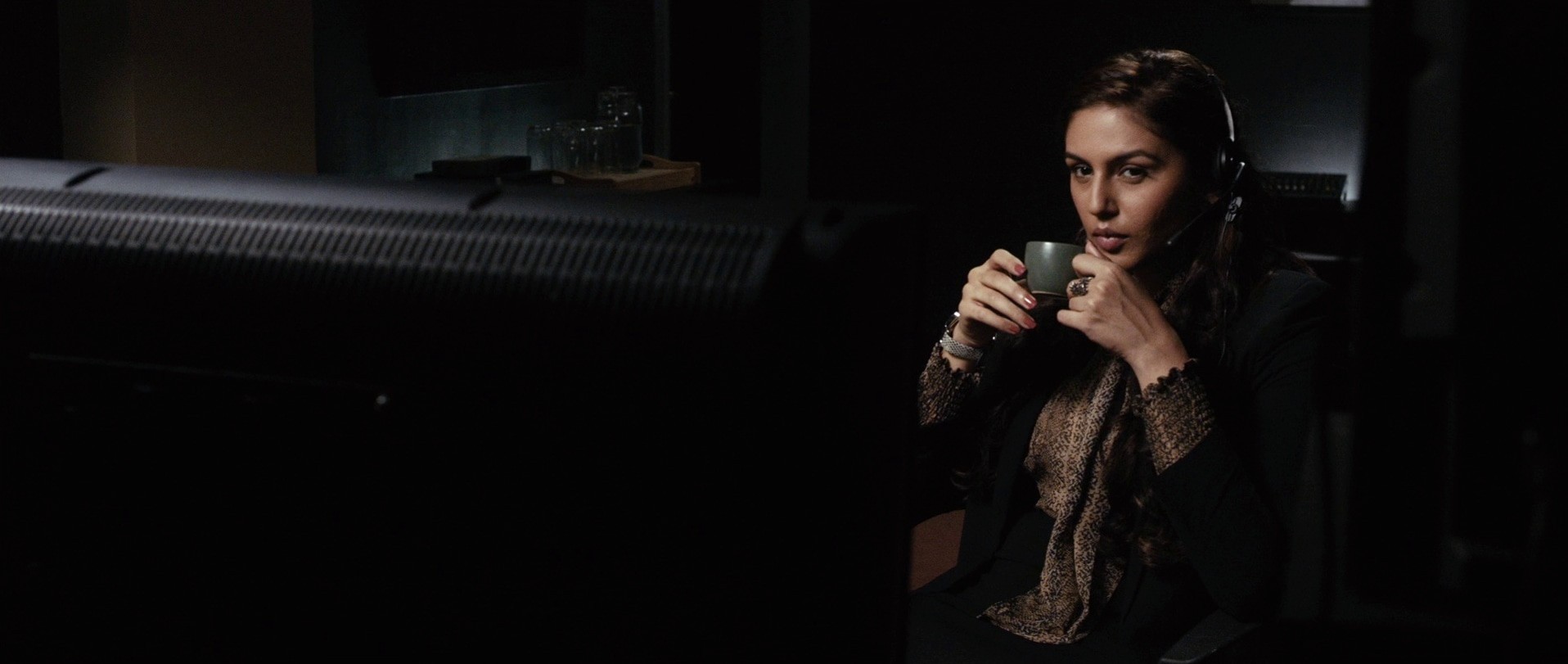 Ek Thi Daayan (2013) —  shot,  lighting