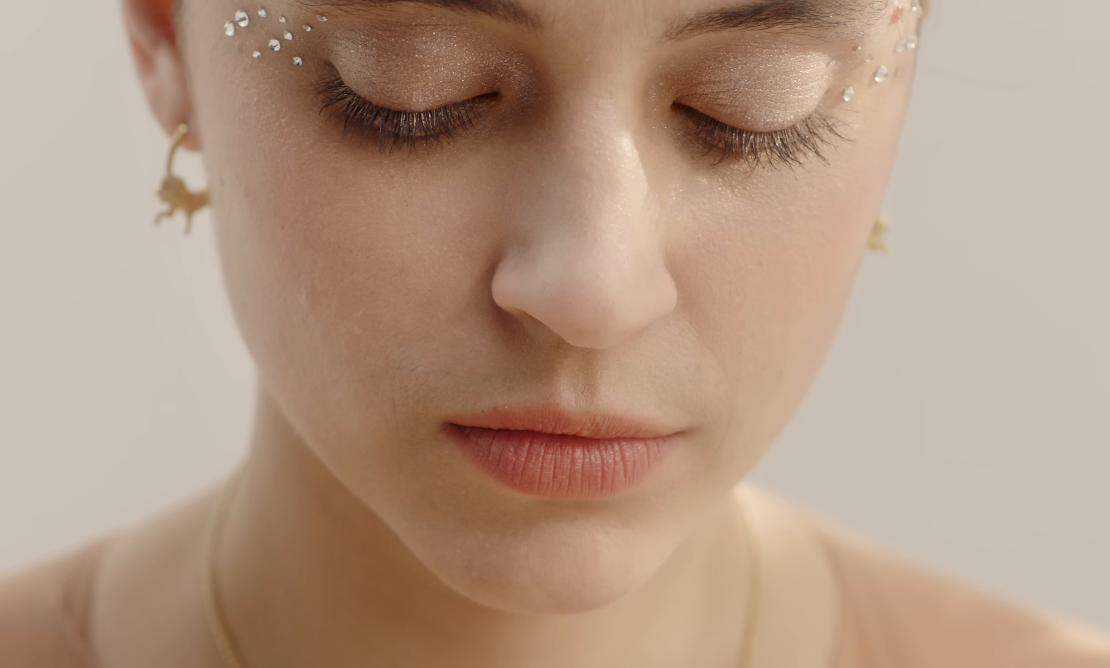 saisons, le film: printemps (2024) —  shot,  lighting