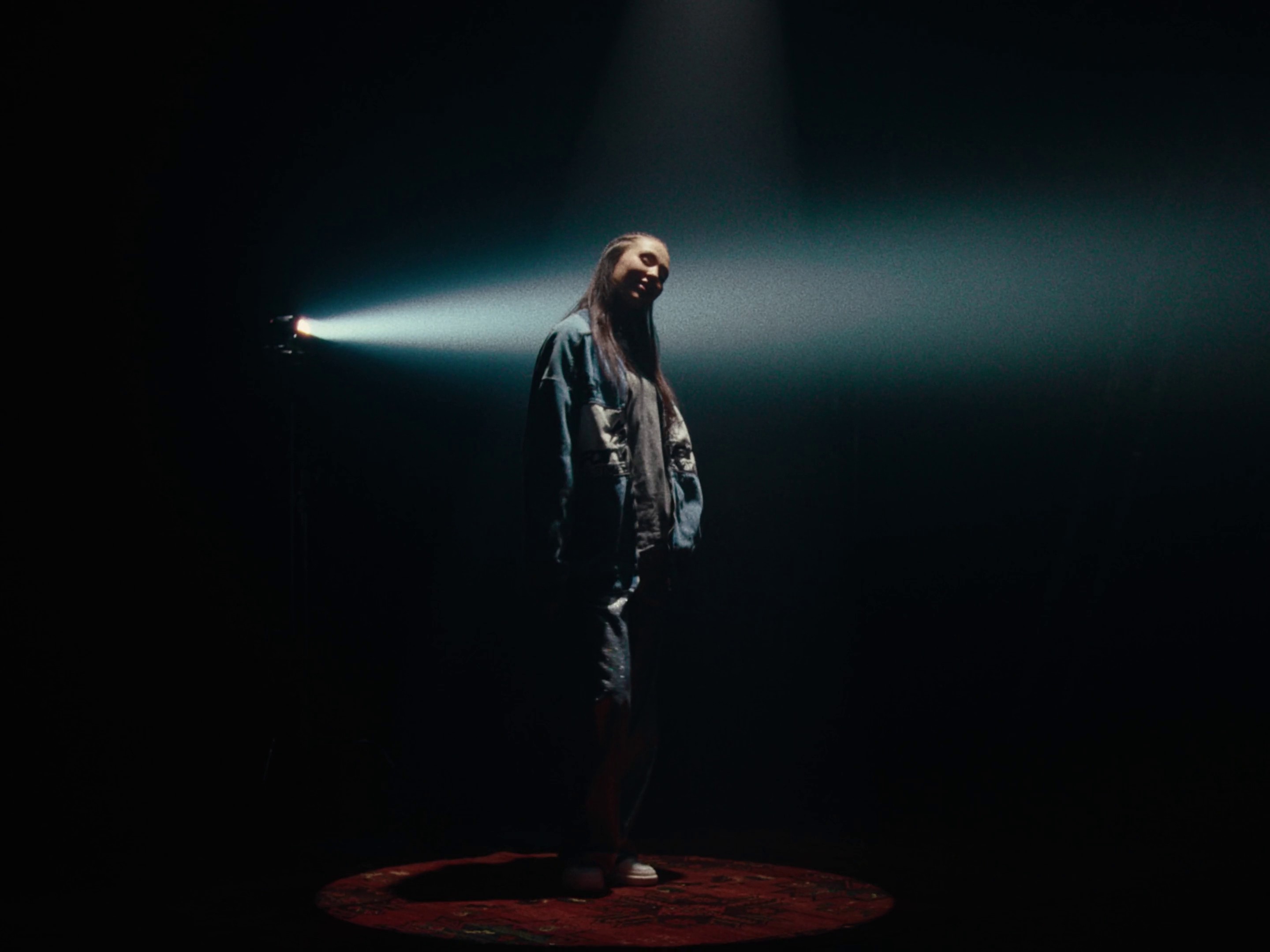 Ayau - t.s.u. x Samsung | Galaxy Flip5 (2024) —  shot,  lighting