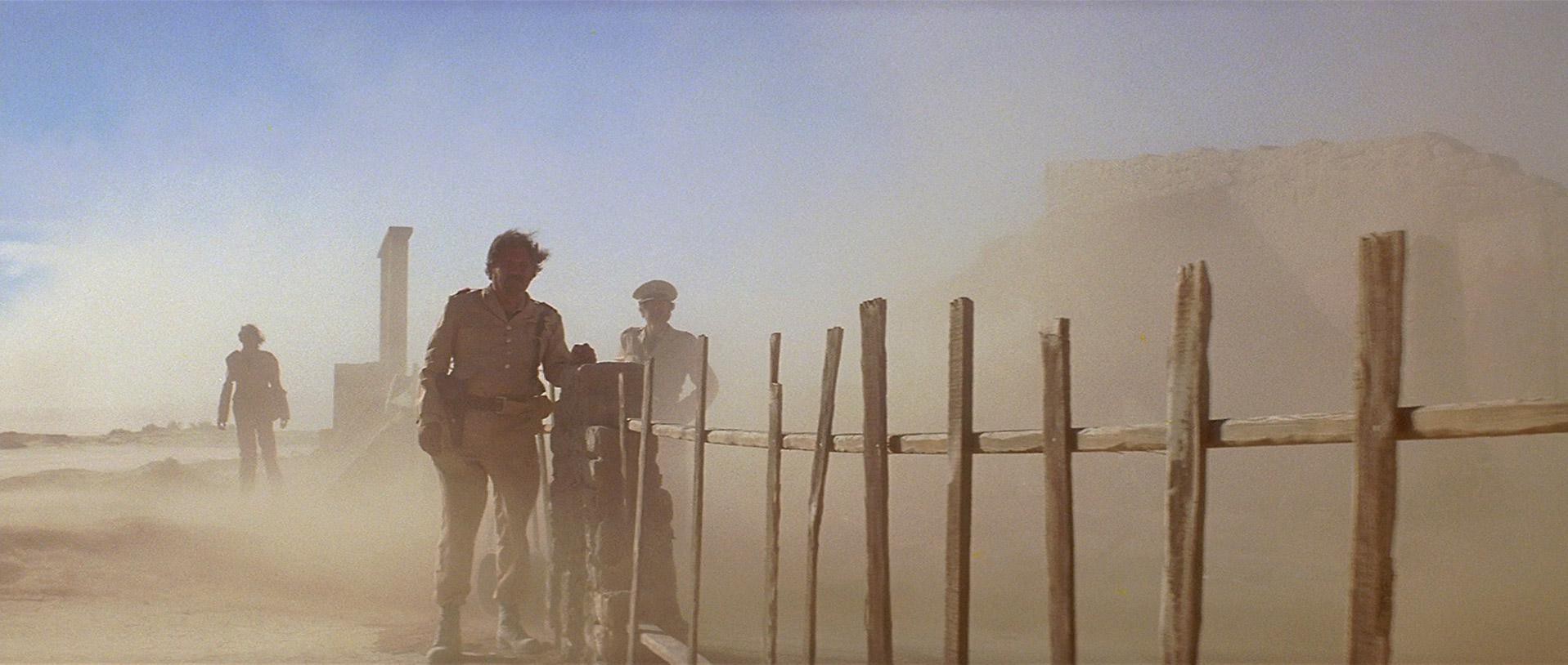 Close Encounters of the Third Kind (1977) —  shot,  lighting