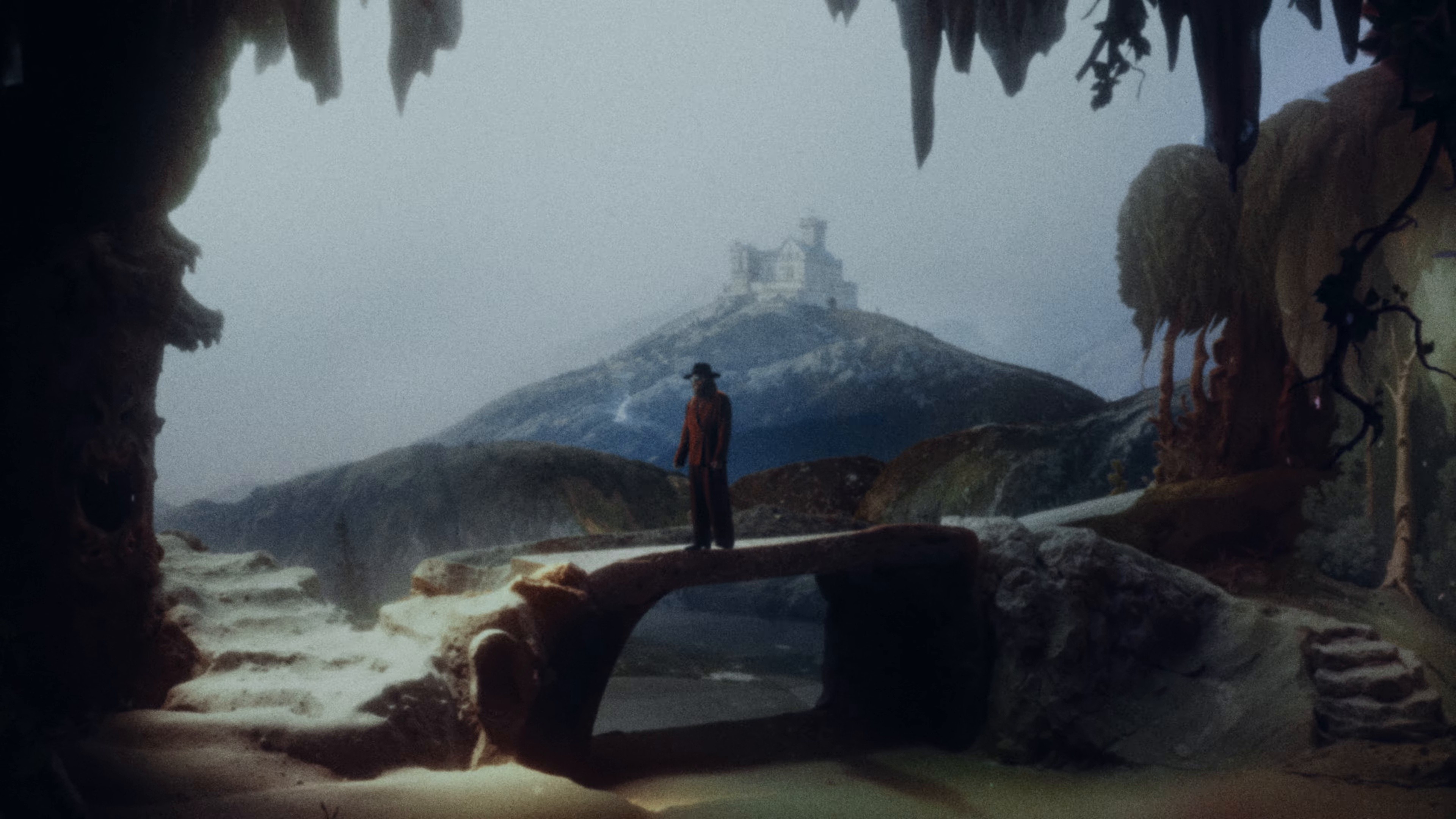 Naïf de Coeur (2025) —  shot,  lighting