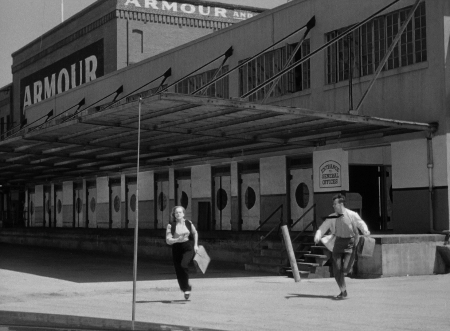 Gun Crazy (1950) —  shot,  lighting