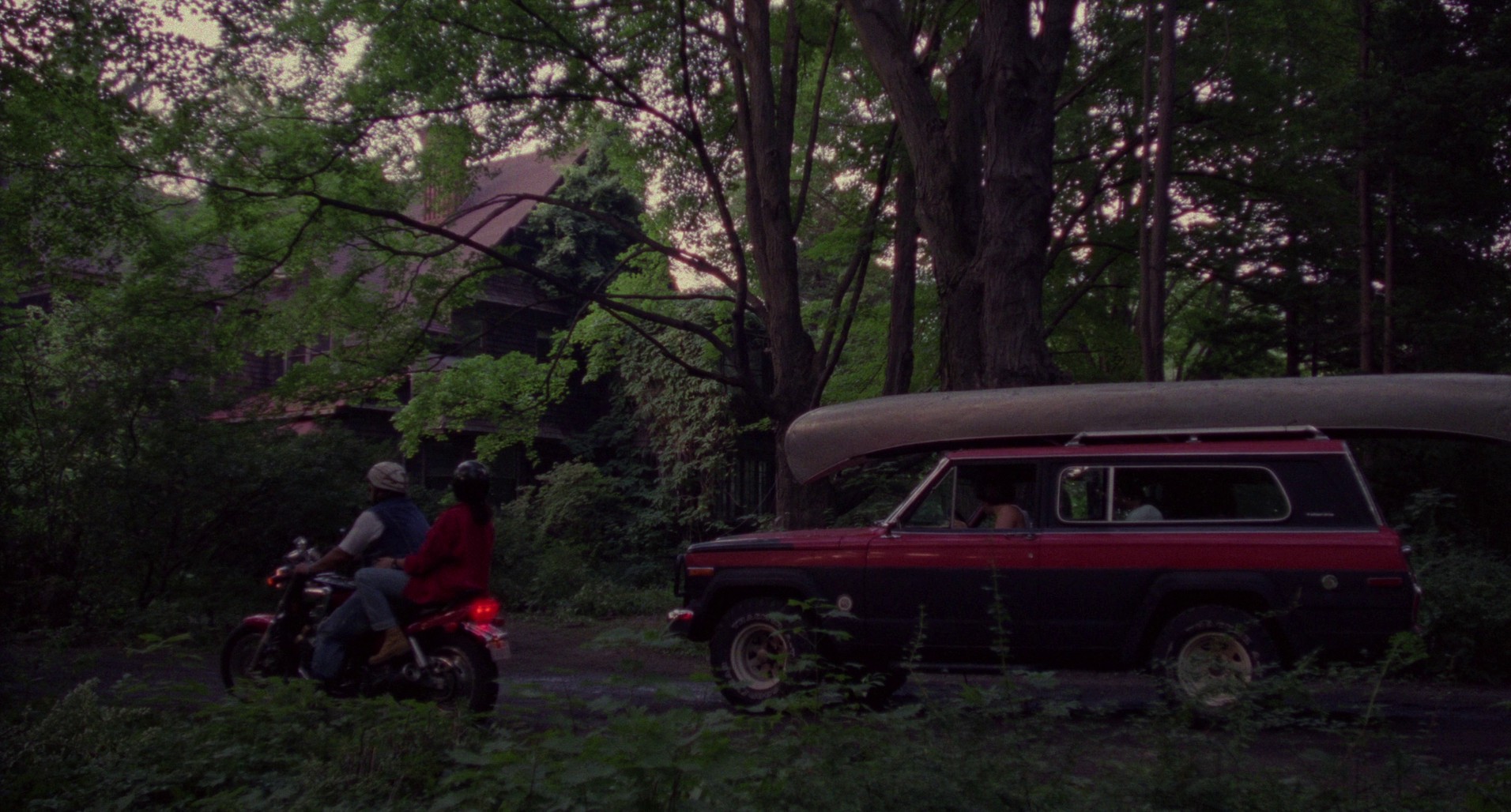 Deadly Manor (1990) —  shot,  lighting