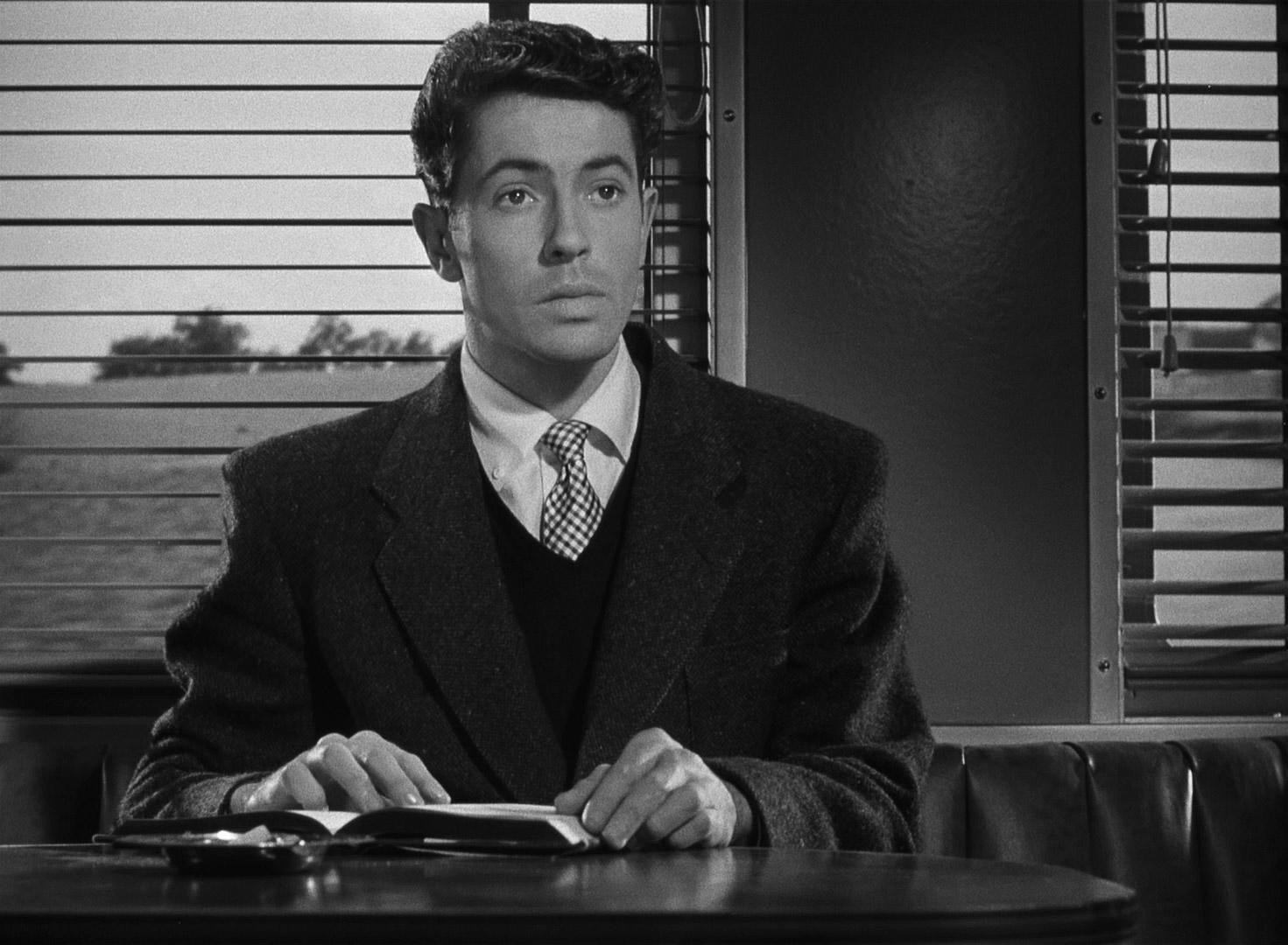 Strangers on a Train (1951) —  shot,  lighting