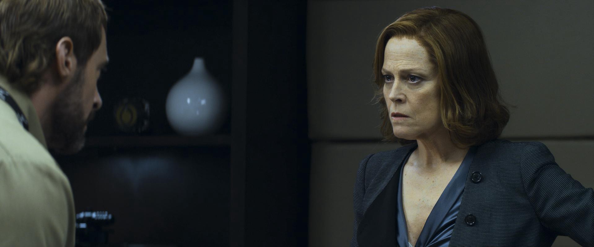 Chappie (2015) —  shot,  lighting