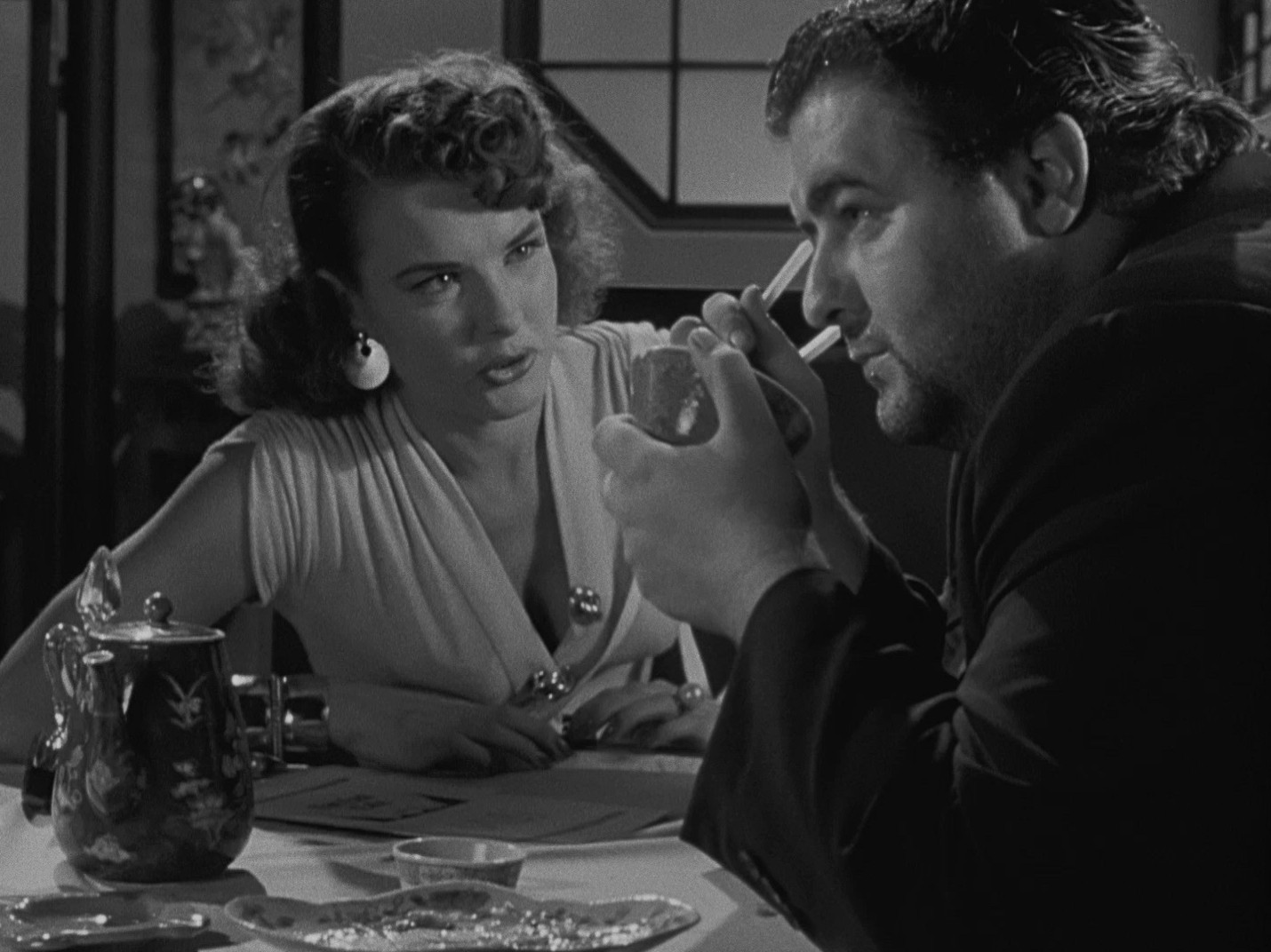 Pickup on South Street (1953) —  shot,  lighting