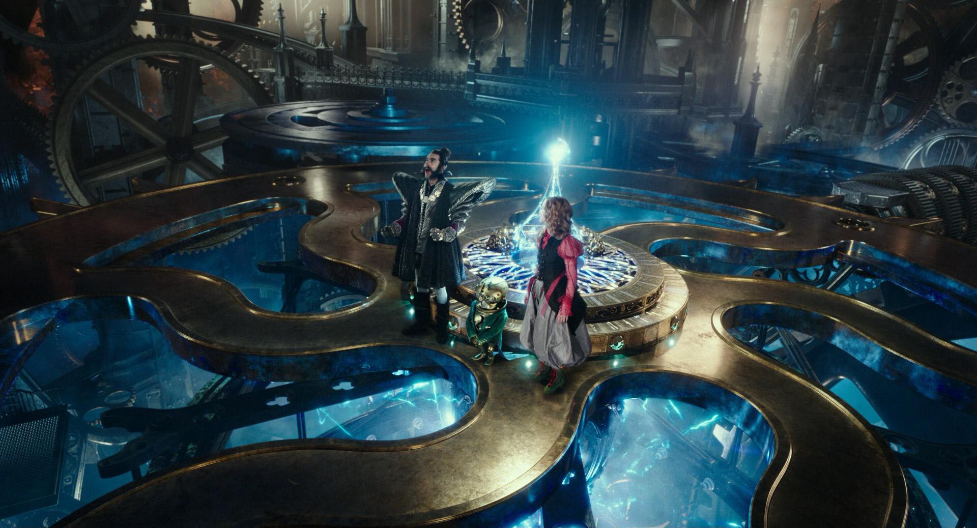 Alice Through the Looking Glass (2016) —  shot,  lighting
